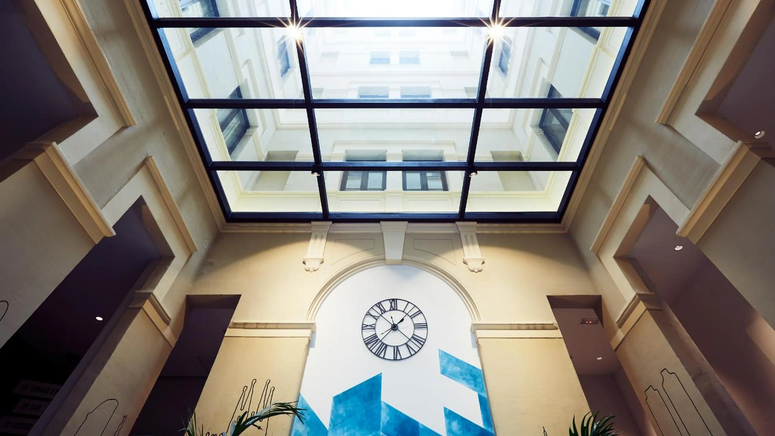 Lobby or reception in TOC Hostel Barcelona