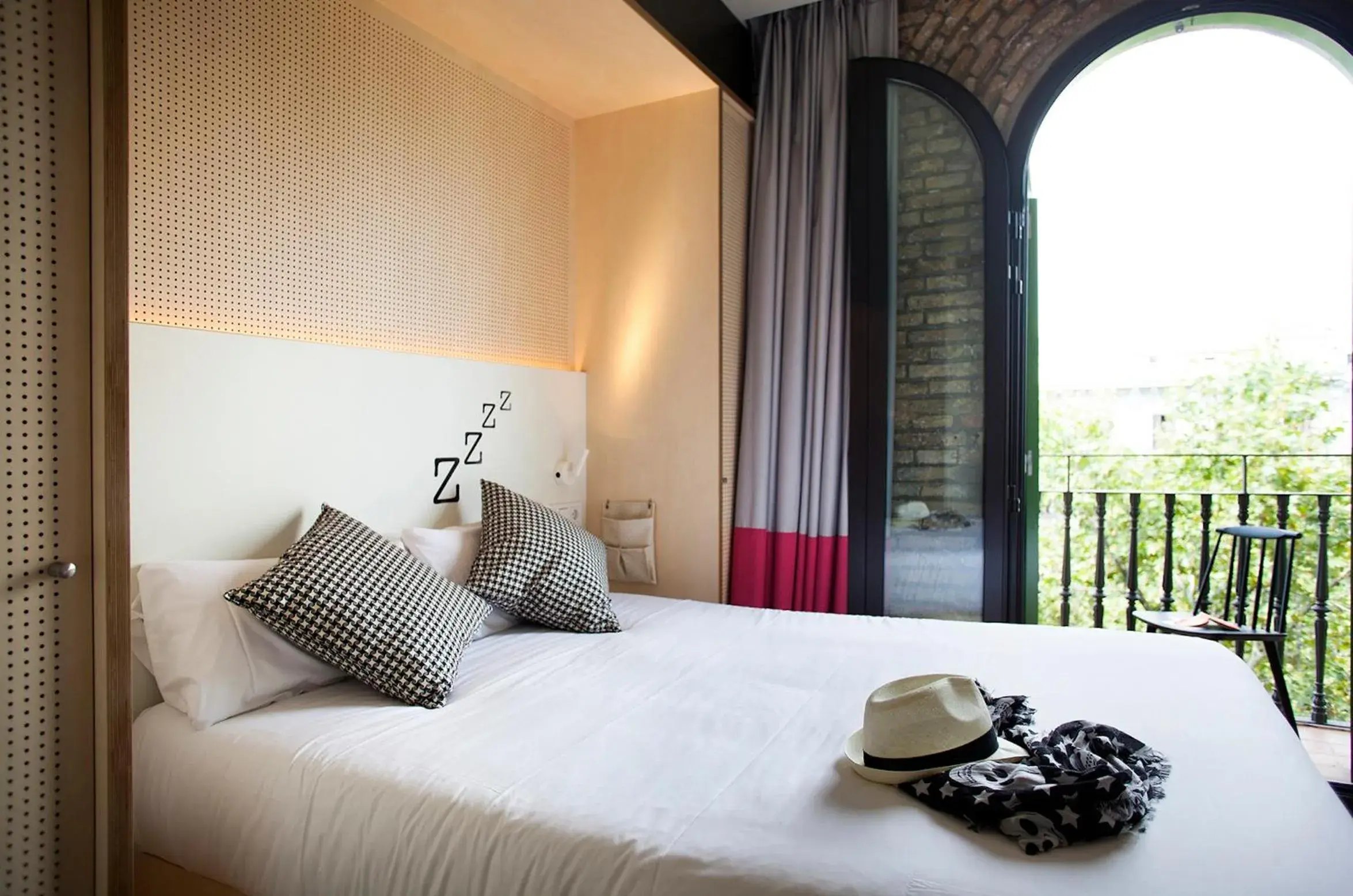 Double Room in TOC Hostel Barcelona Double Room in TOC Hostel Barcelona