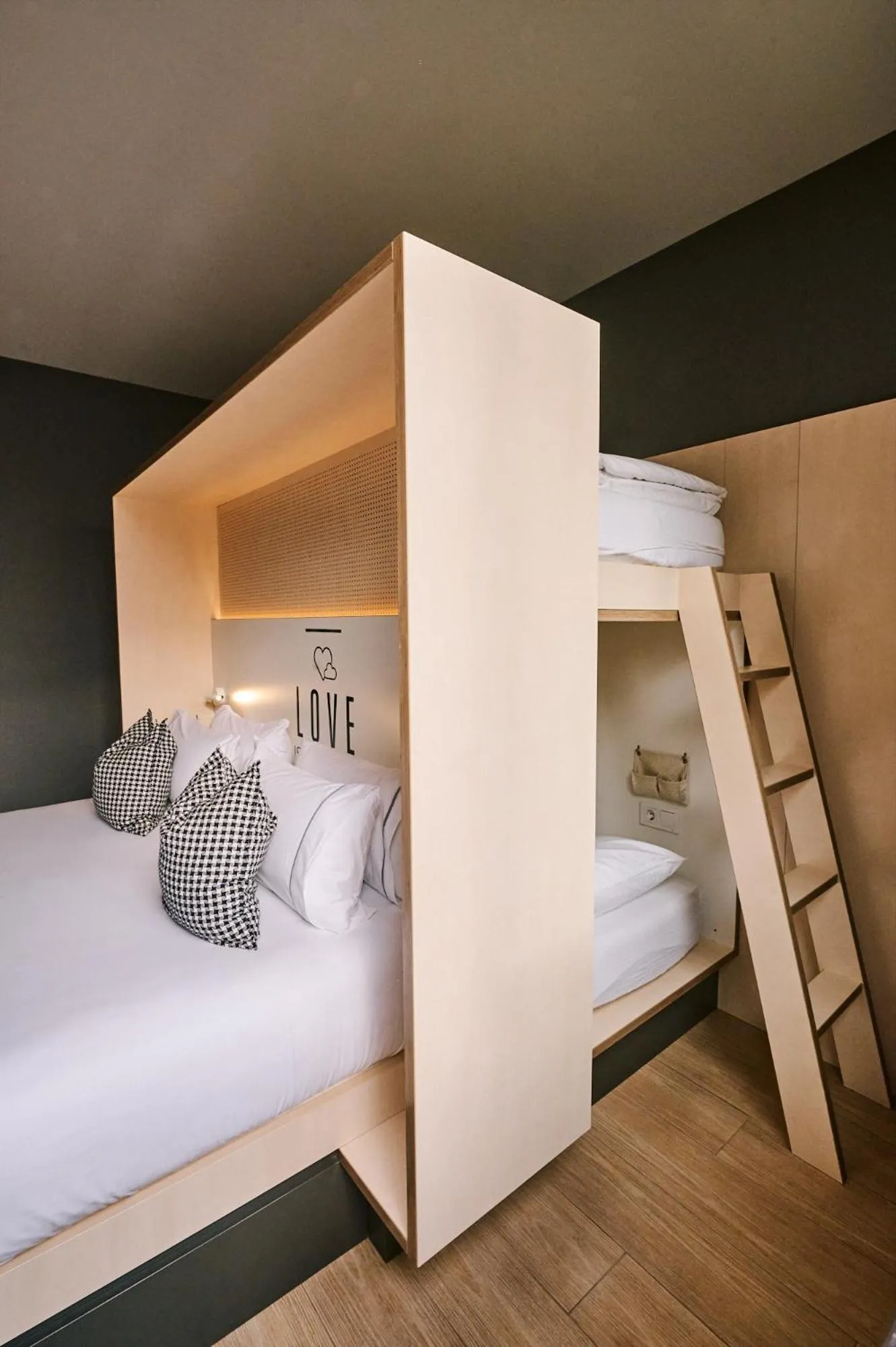 Bedroom, Bed in TOC Hostel Barcelona