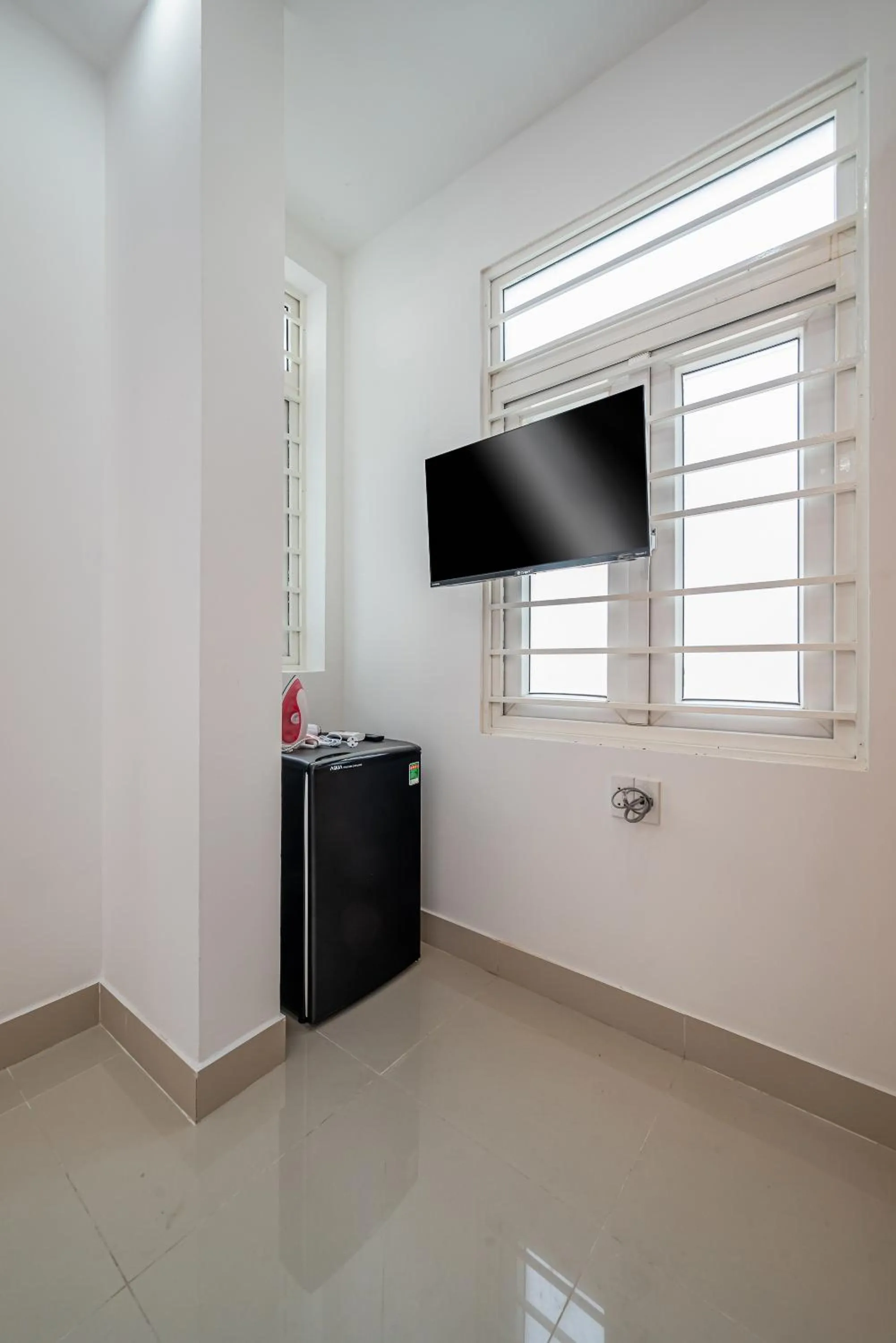 TV and multimedia in Cozrum Homes - Retro House