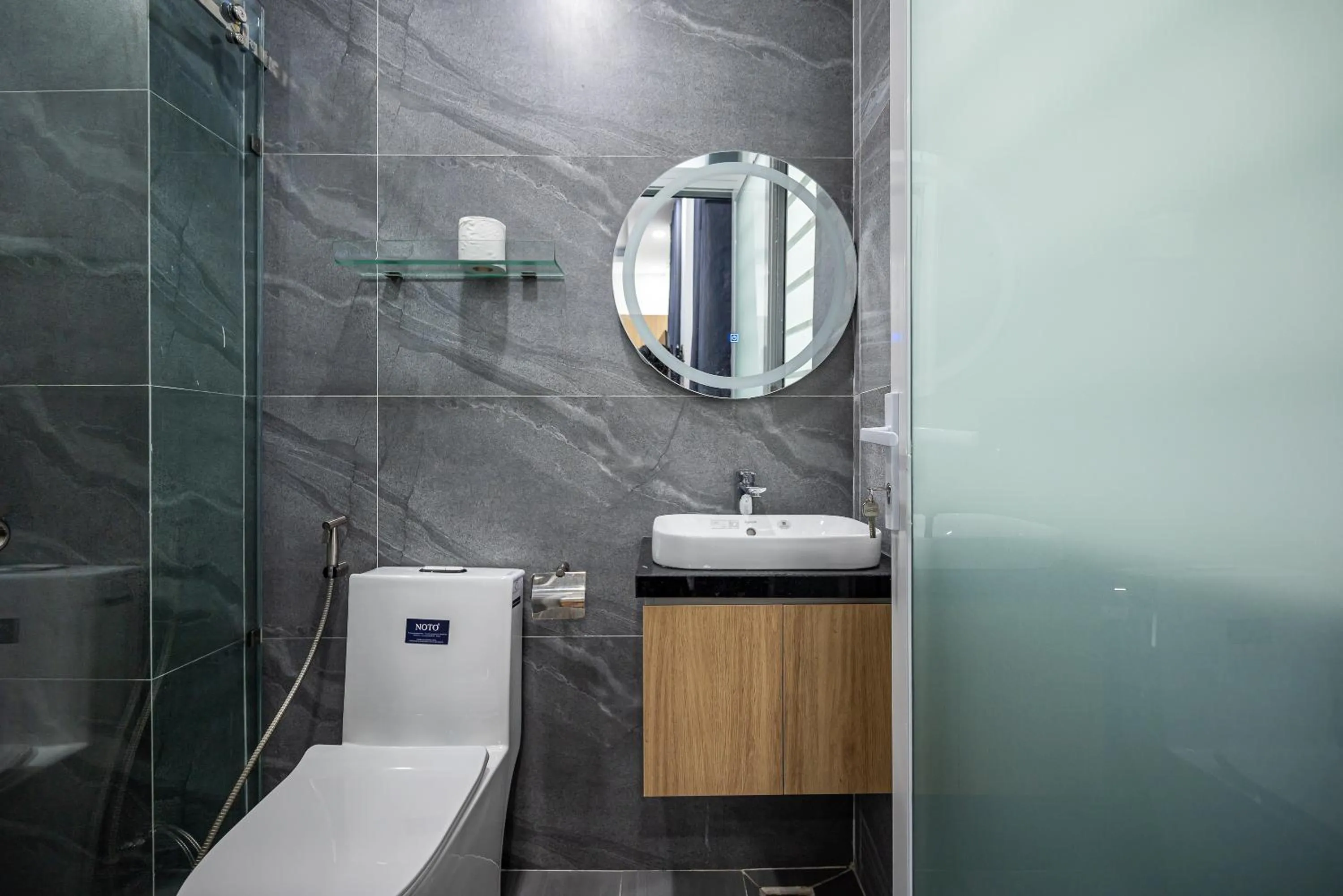 Shower in Cozrum Homes - Retro House