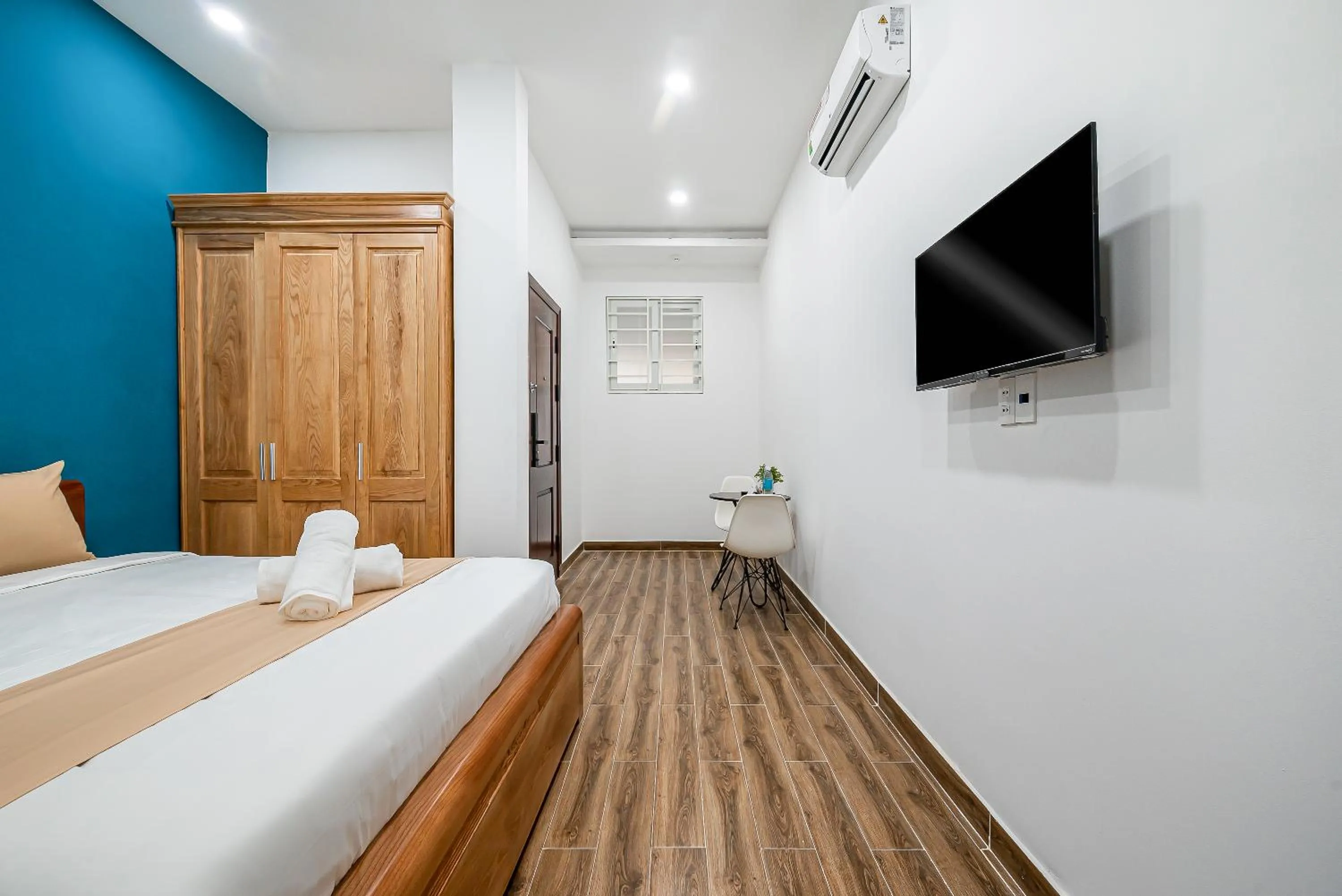 TV and multimedia, Bed in Cozrum Homes - Retro House