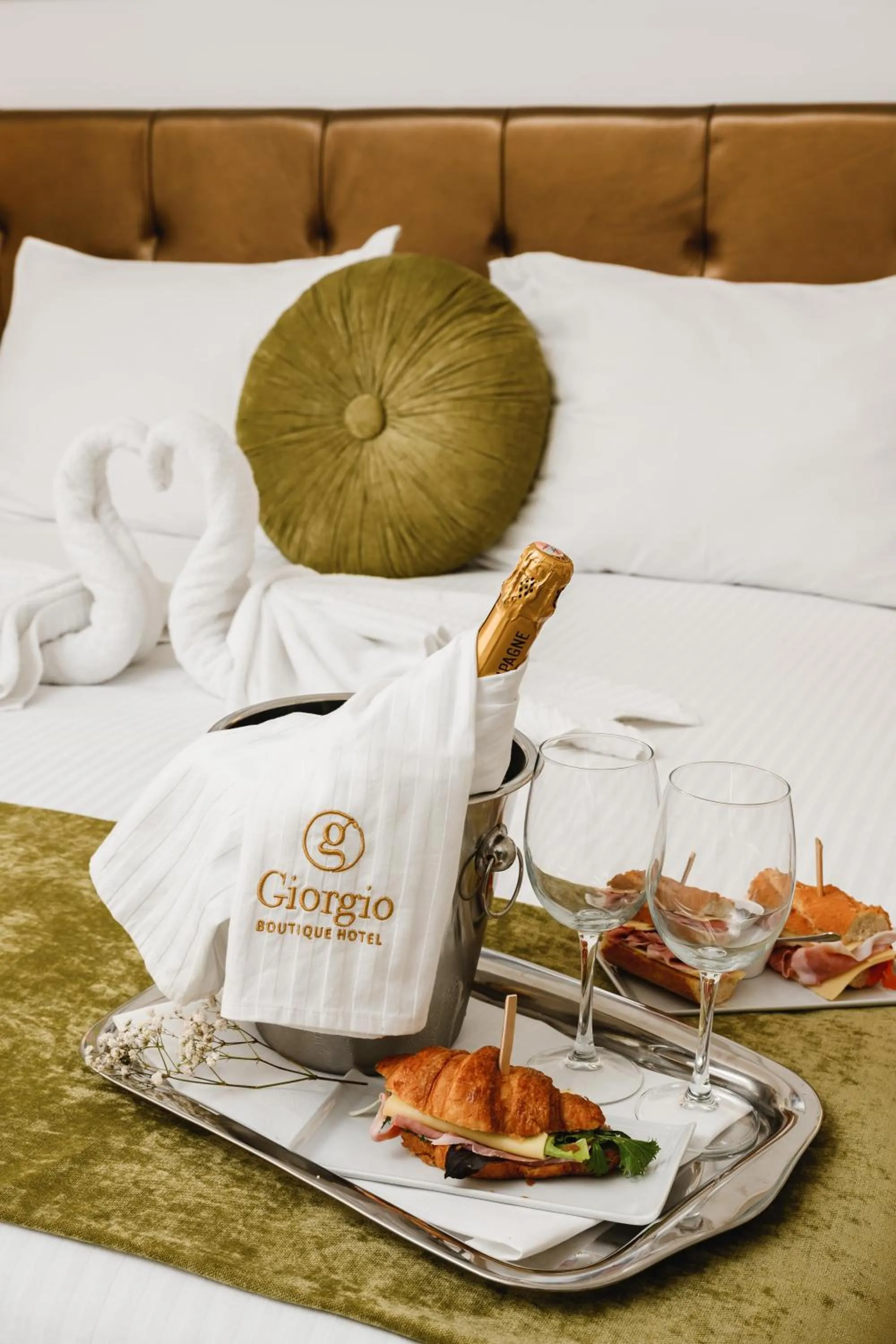 Bed in Giorgio Boutique Hotel