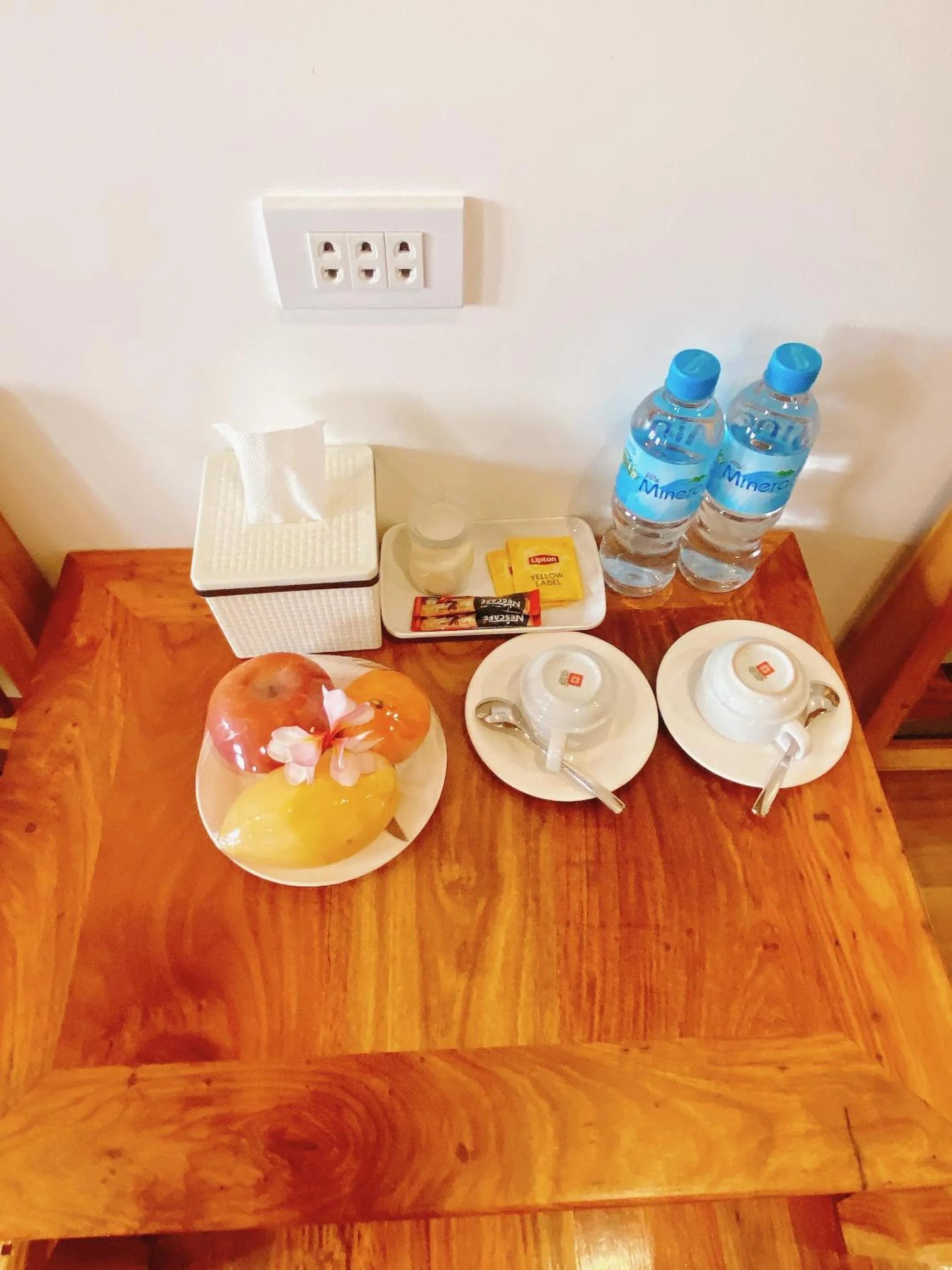 Coffee/tea facilities in Opera Premier Hotel