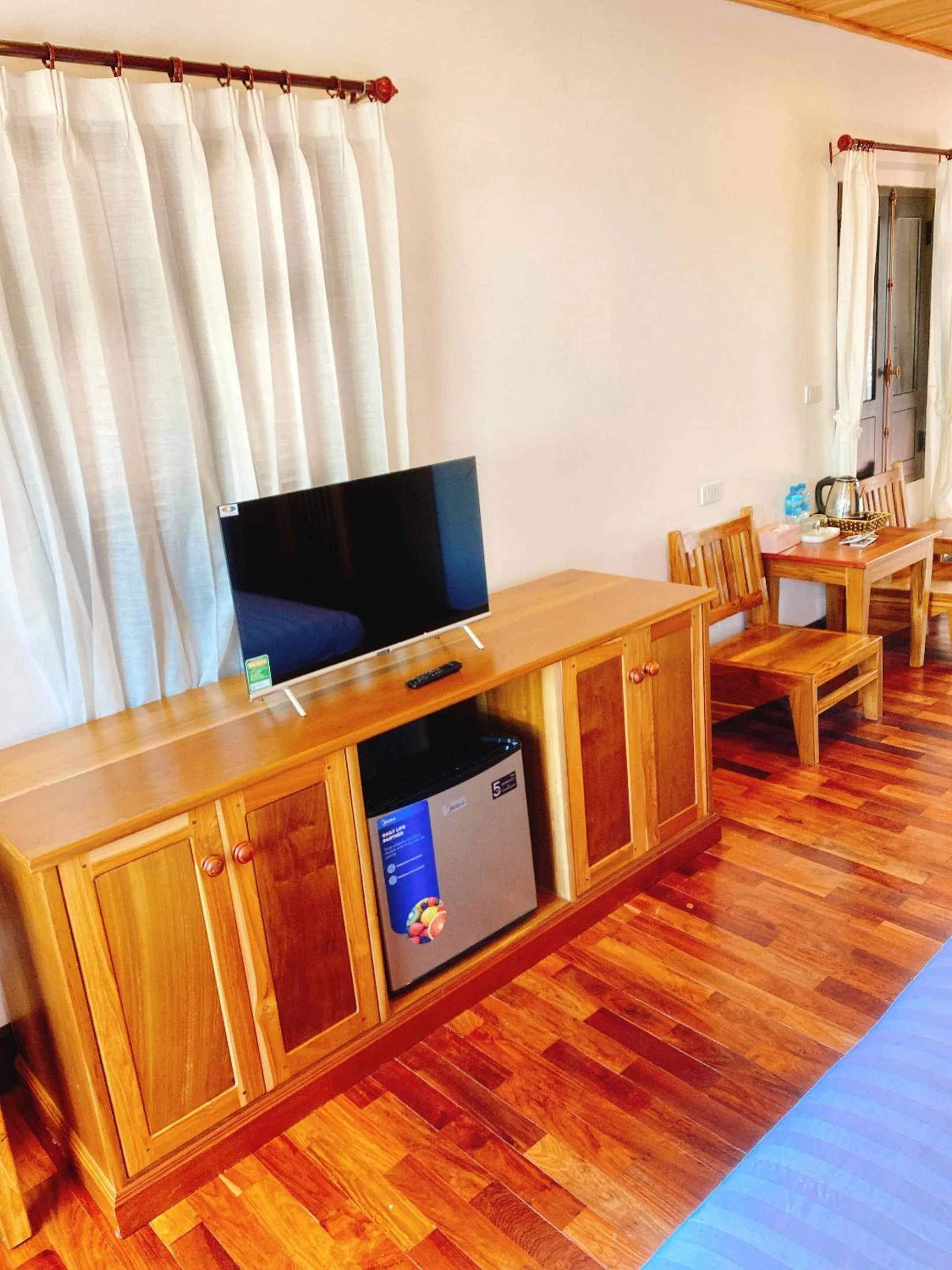 TV and multimedia in Opera Premier Hotel