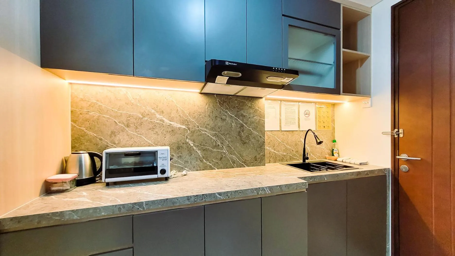 Coffee/tea facilities in Palam Mansion at Meisterstadt Pollux Habibie Apartment