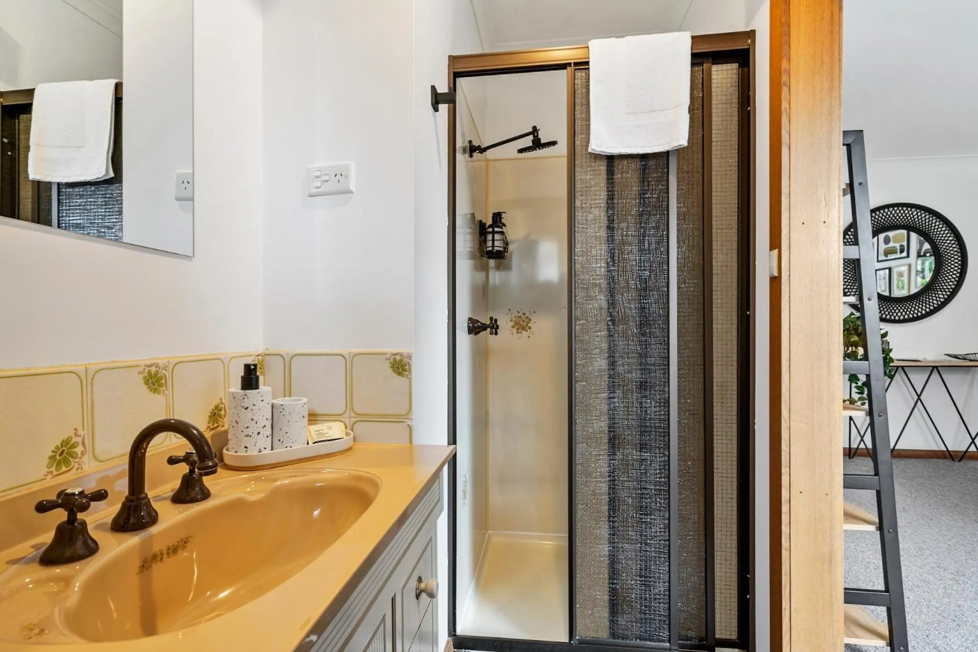 Shower in Lumeah Retreat Bruny Island