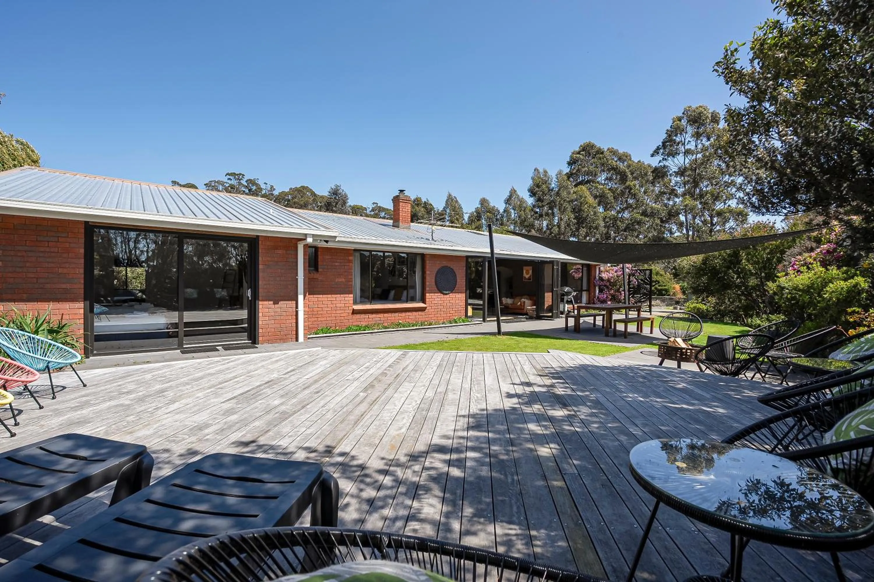 Day in Lumeah Retreat Bruny Island