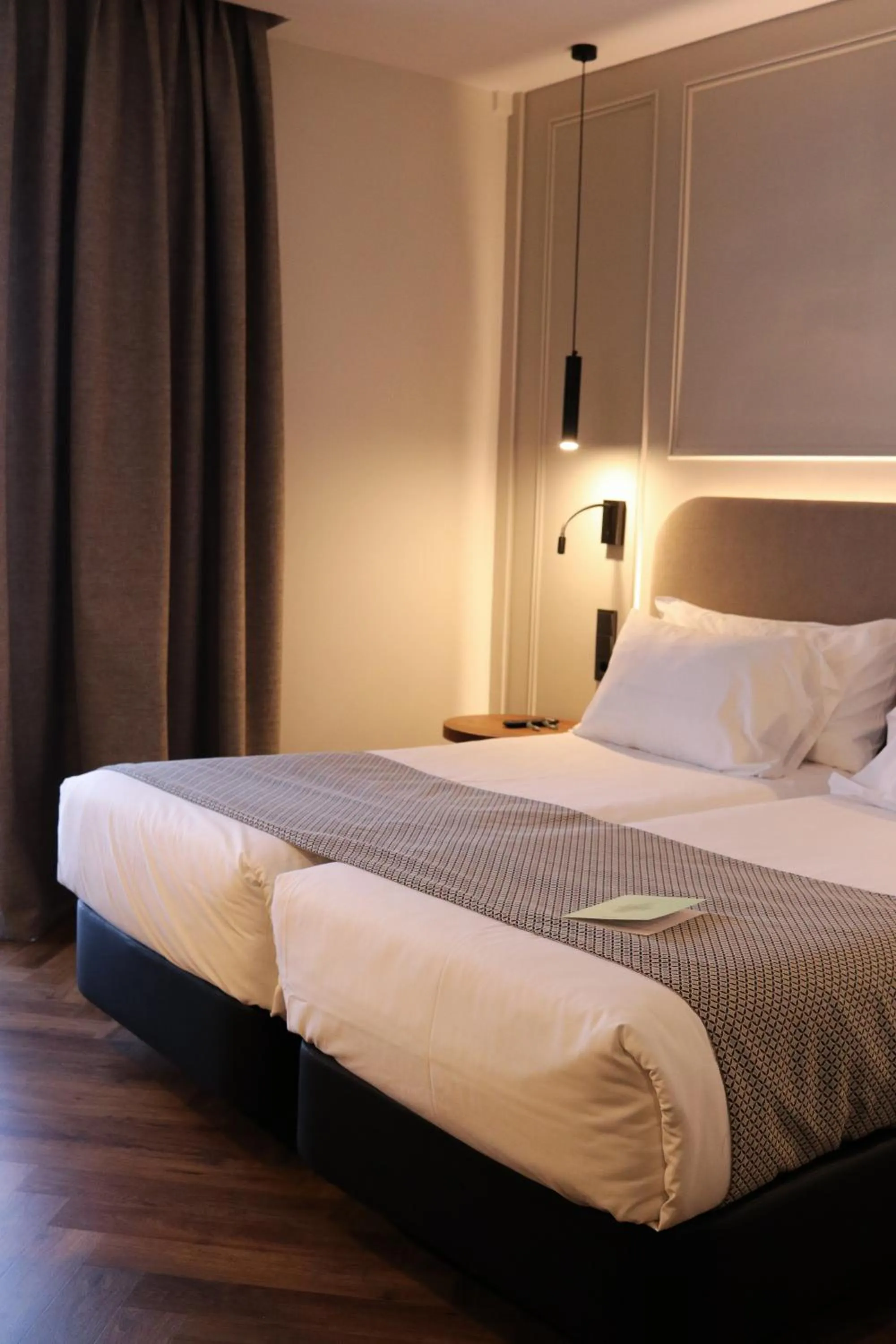 Bedroom, Bed in Silken Rona Dalba