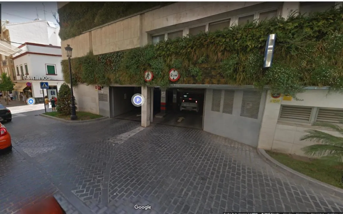 Parking in Hotel Santo Domingo Lucena