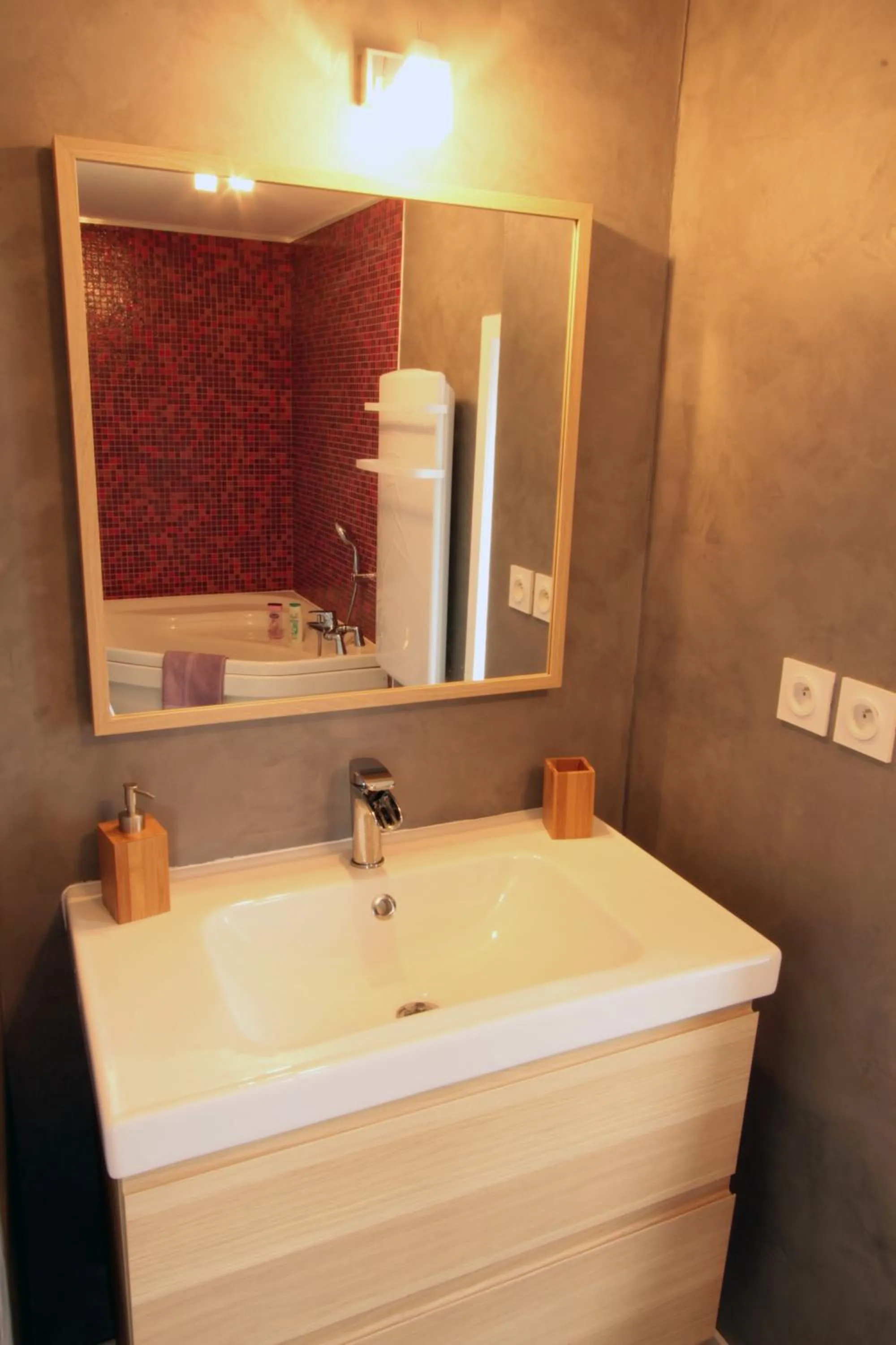 Bathroom in Monts et Merveilles