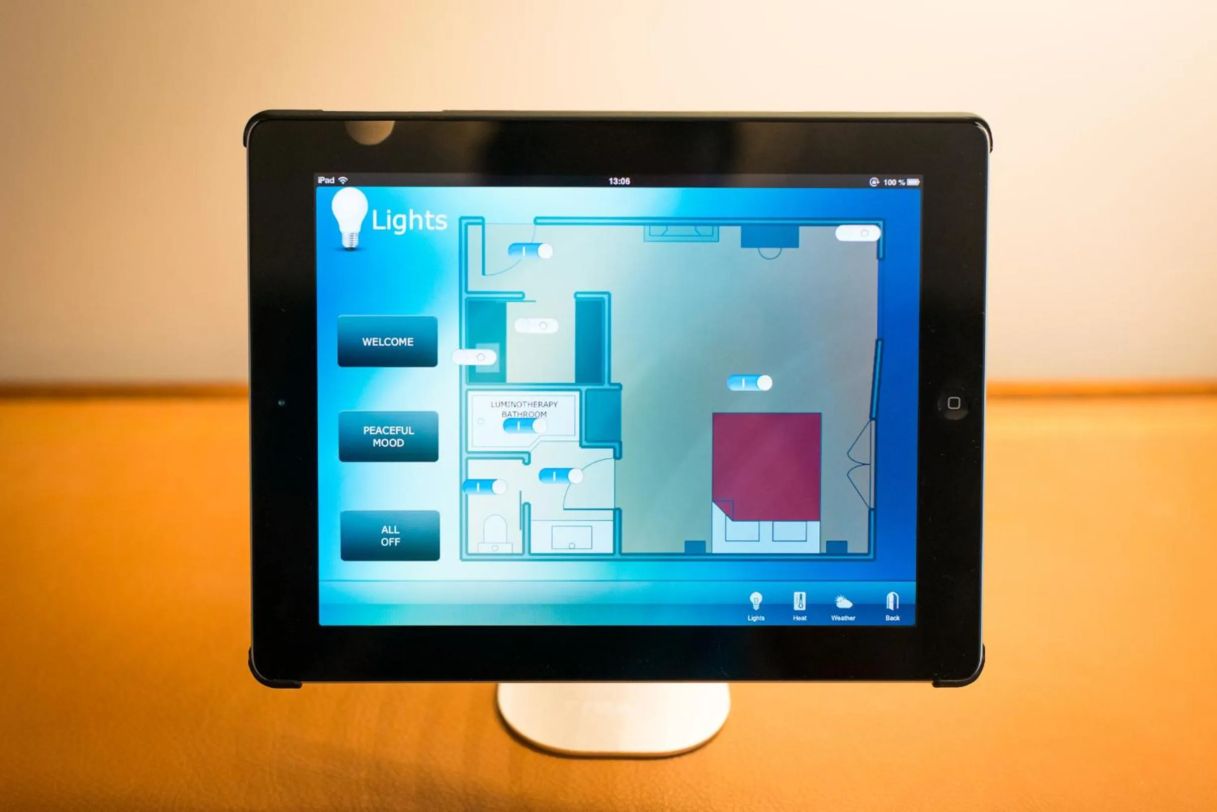 TV and multimedia in B&B Avenue Deschanel