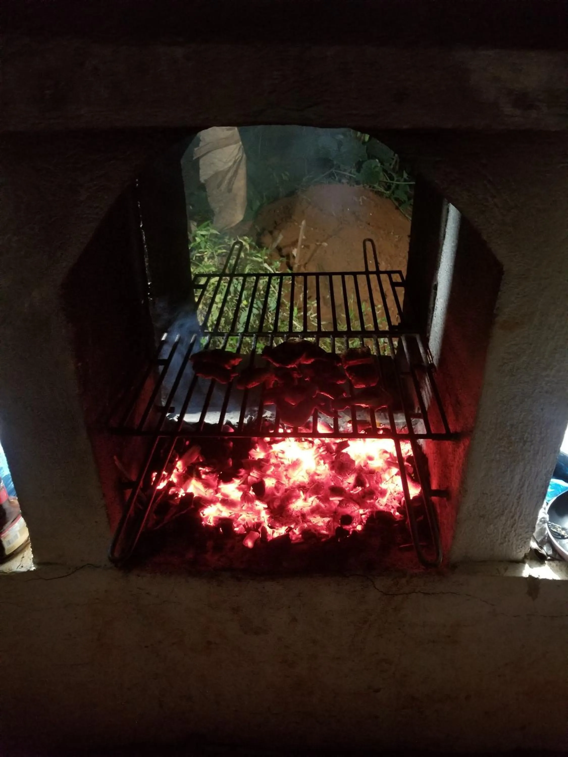 BBQ facilities in B&B Aparthotel La Isleta