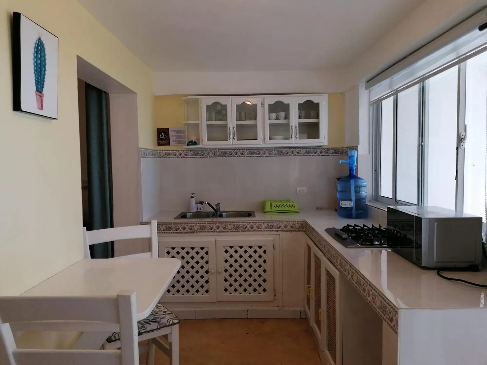 kitchen in B&B Aparthotel La Isleta