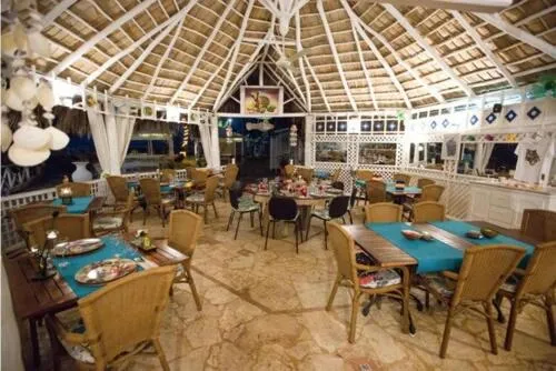 Restaurant/places to eat in Hotel Casa Coson