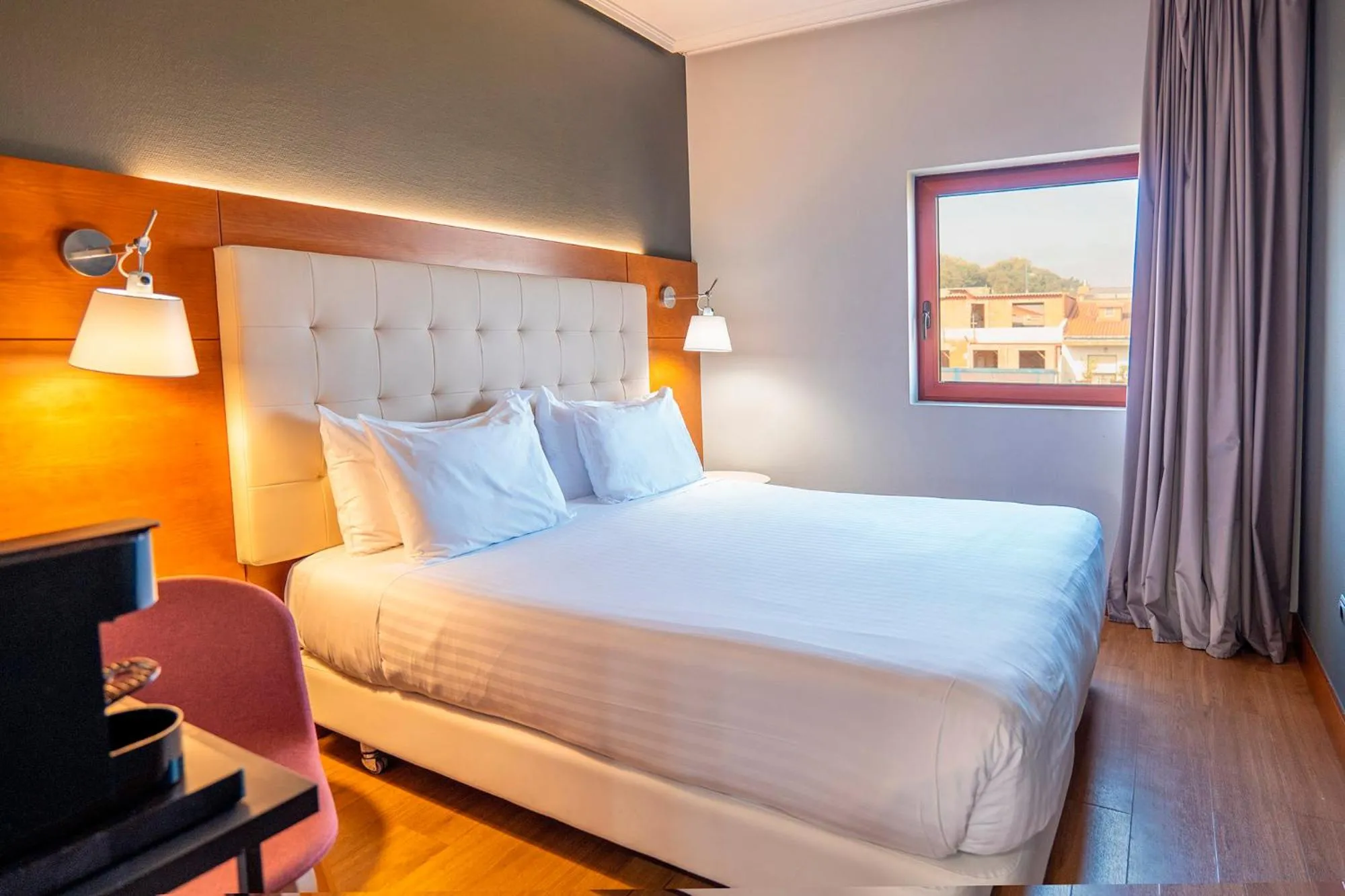 Bed in Eurostars Amara