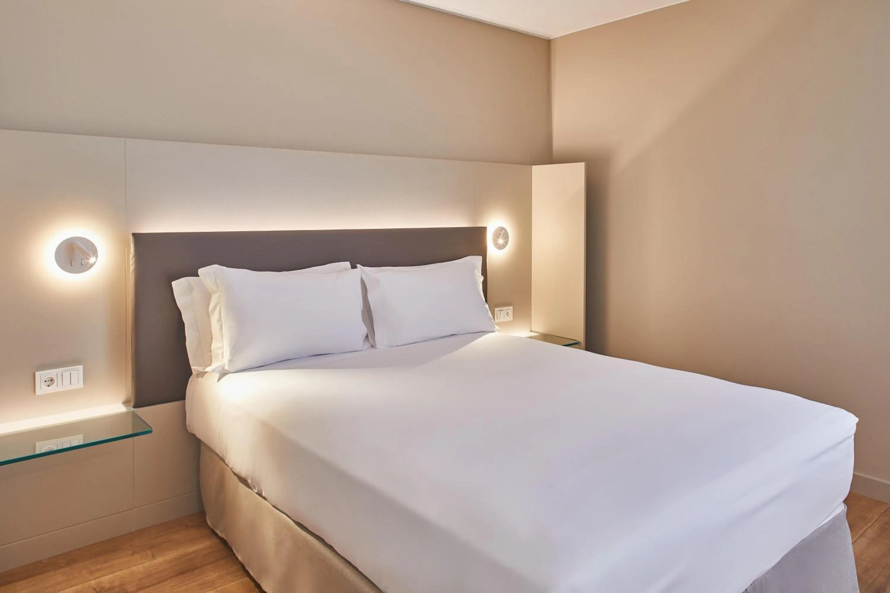 Other, Bed in Silken Reino de Aragón