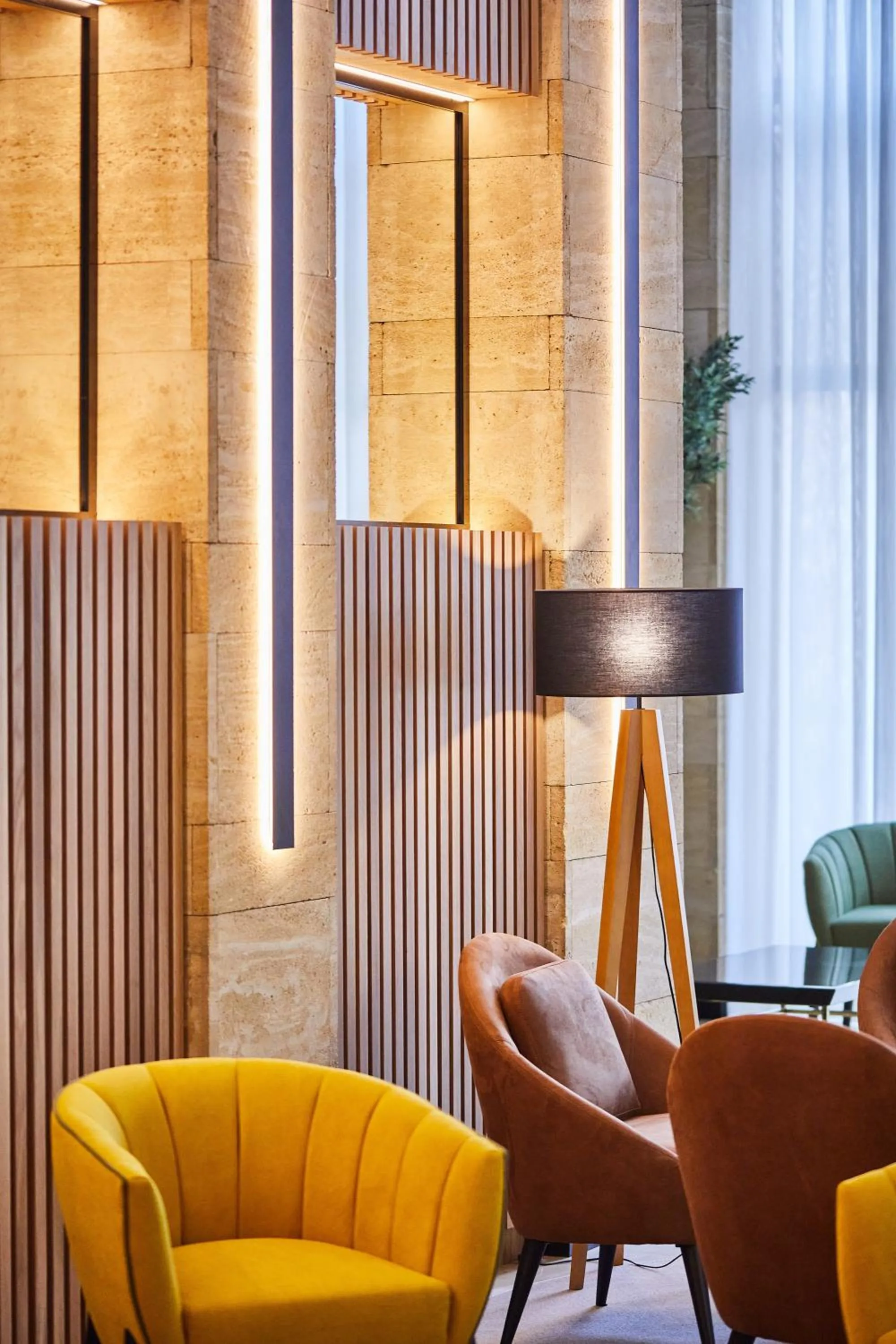 Lobby or reception in Silken Reino de Aragón