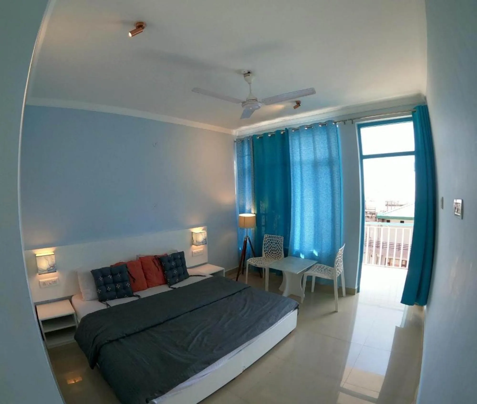 Bed in LA SIESTA INDIA MCLEODGANJ