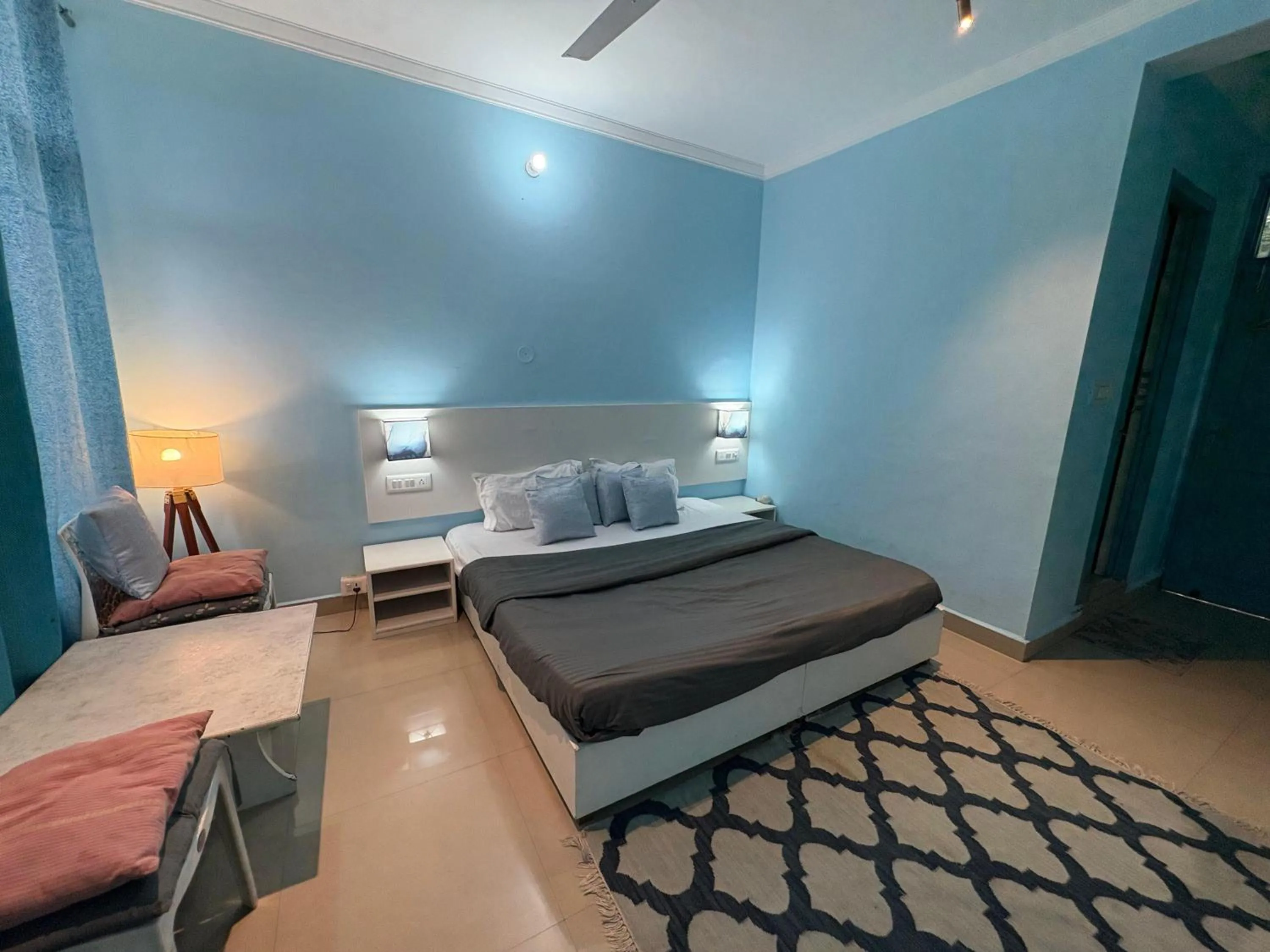 Bed in LA SIESTA INDIA MCLEODGANJ