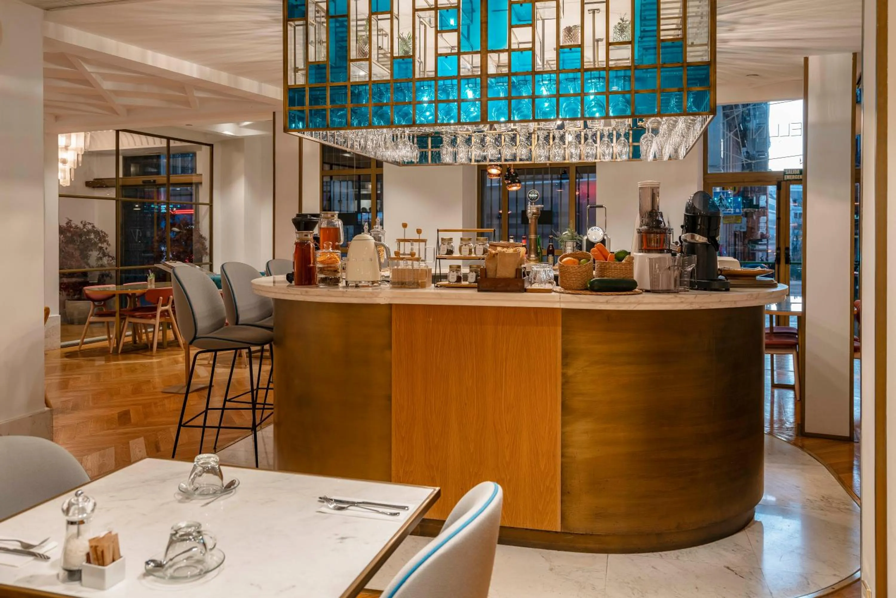 Restaurant/places to eat in Vincci Centrum