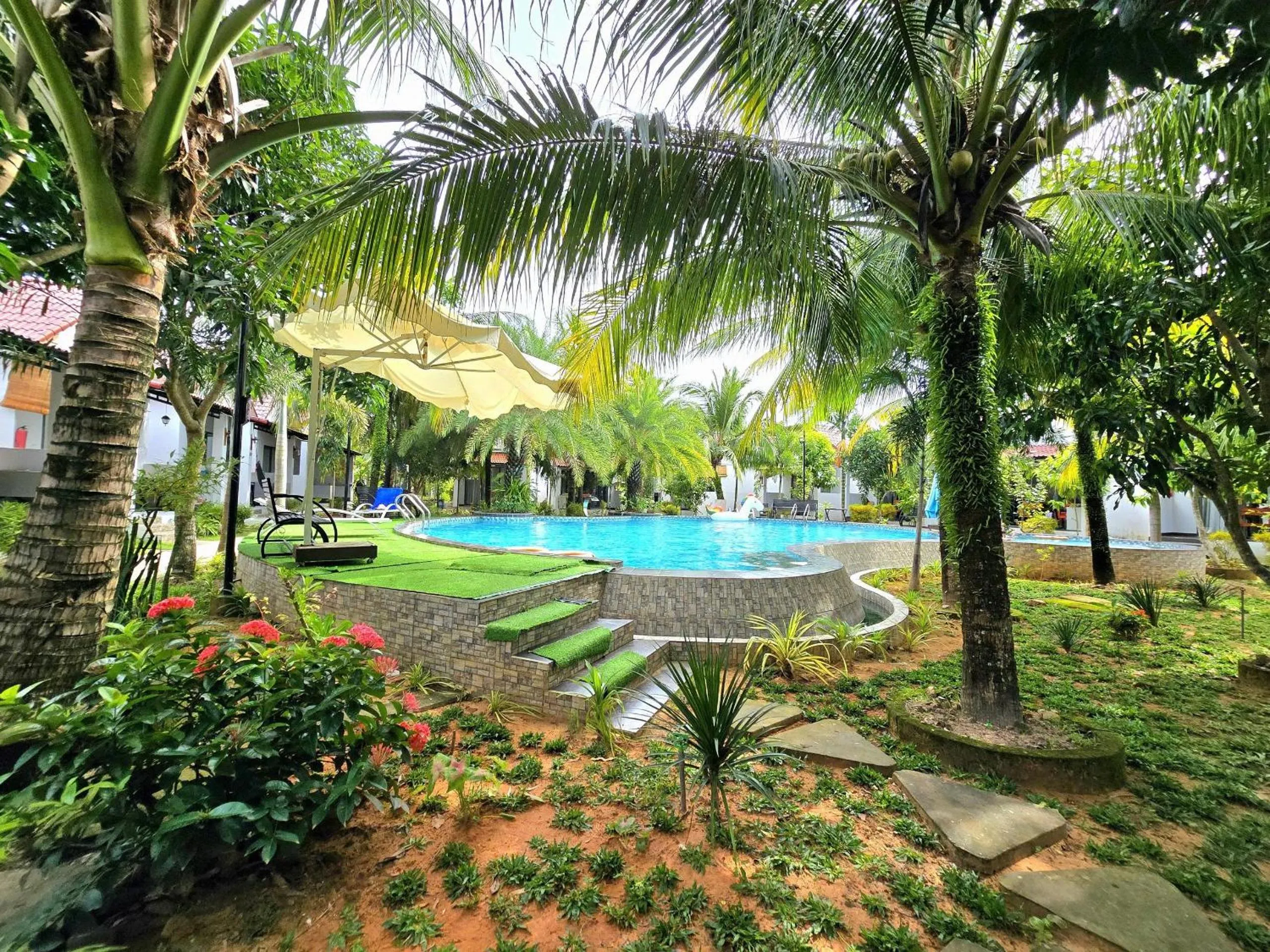 Garden in Fla Village