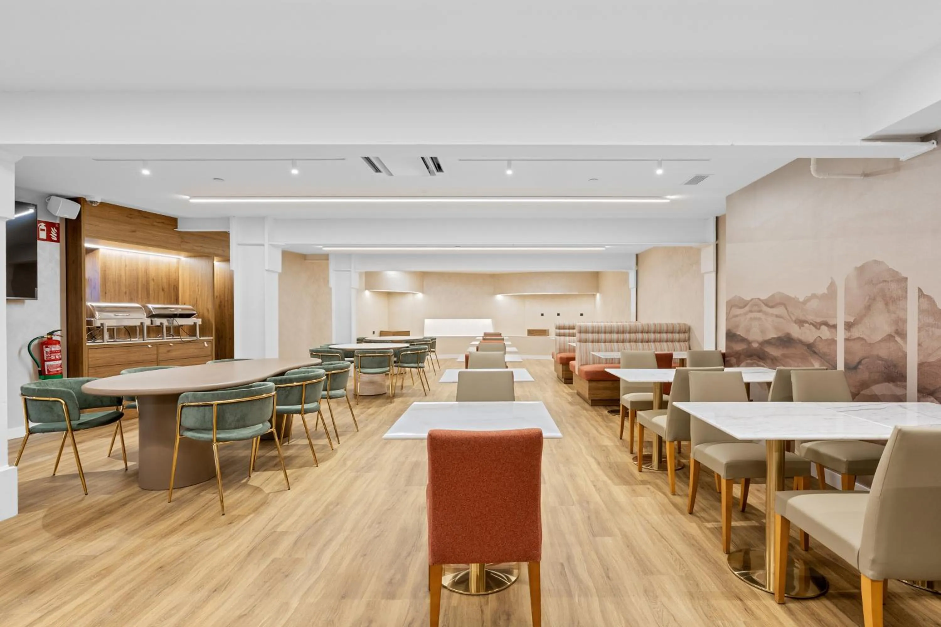 Restaurant/places to eat in Sercotel HMO Martina