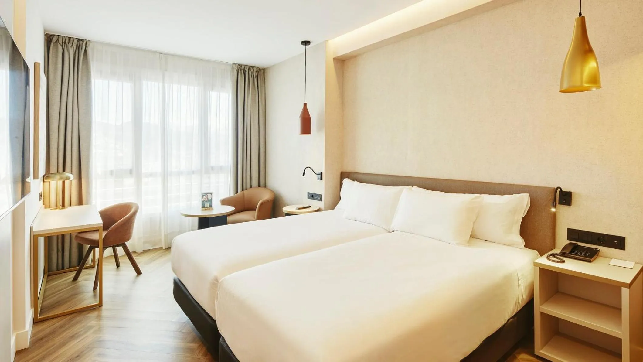 Bedroom, Bed in Sercotel HMO Martina