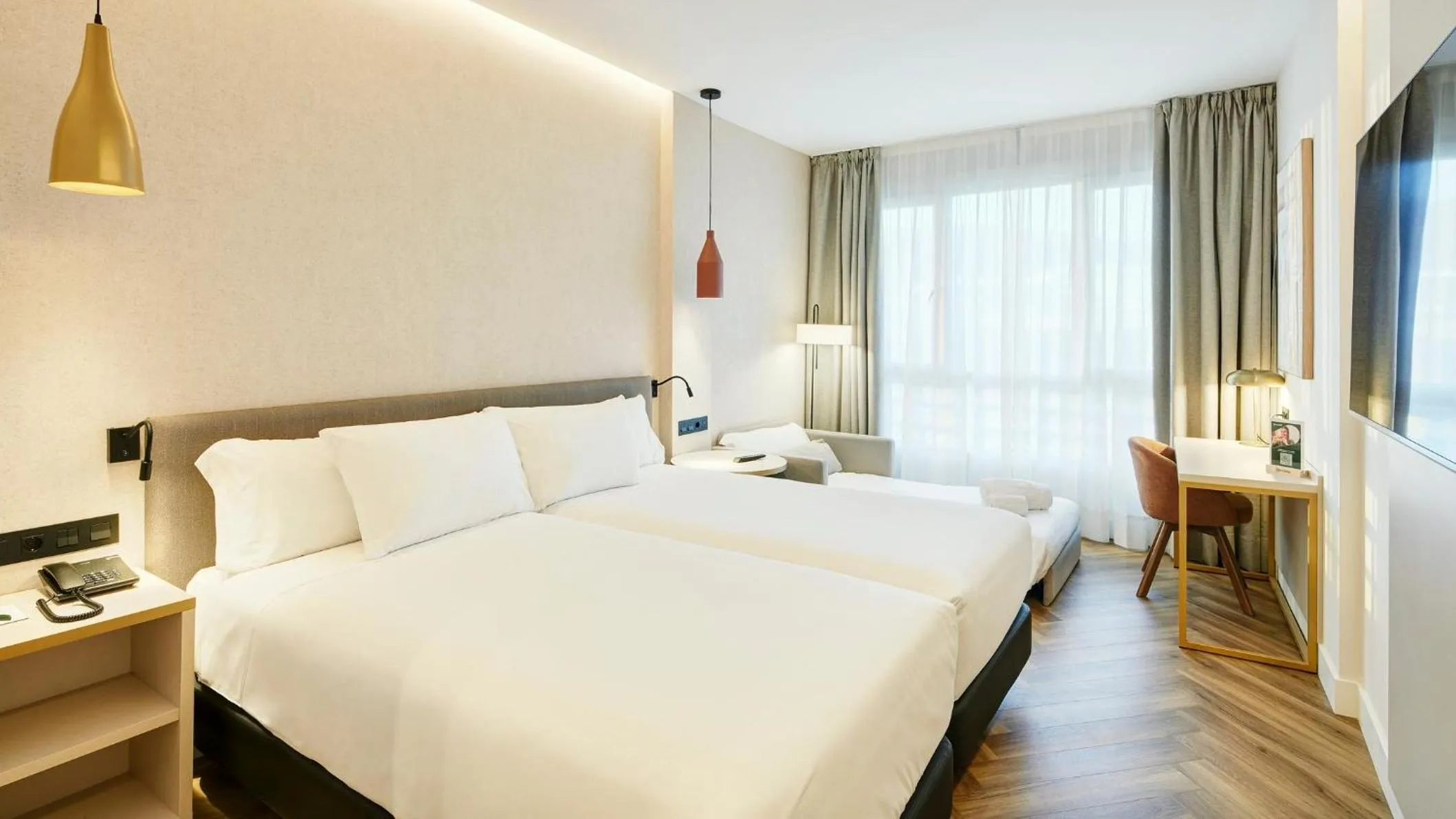 Bedroom, Bed in Sercotel HMO Martina