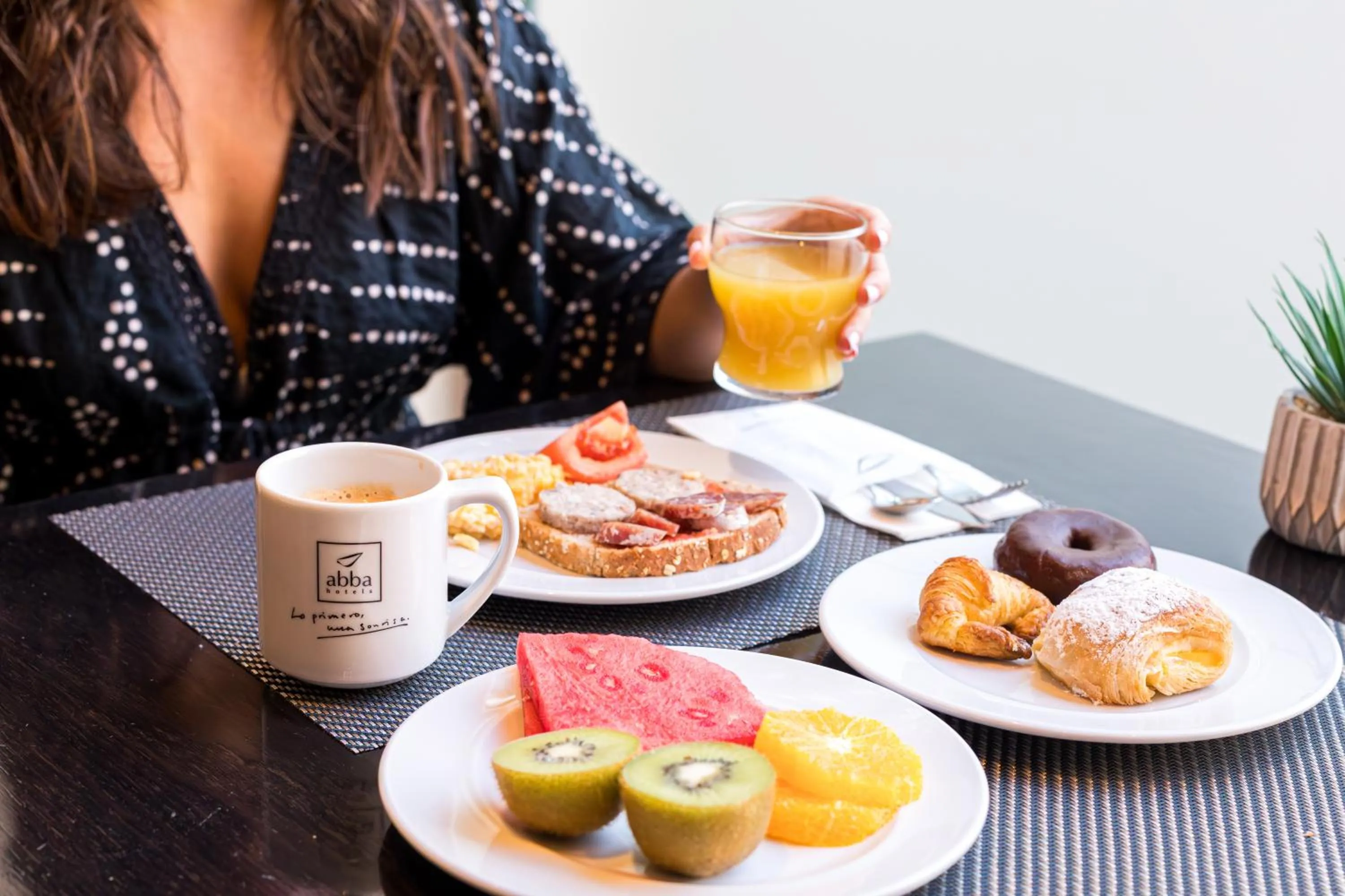 Breakfast in Abba Sants