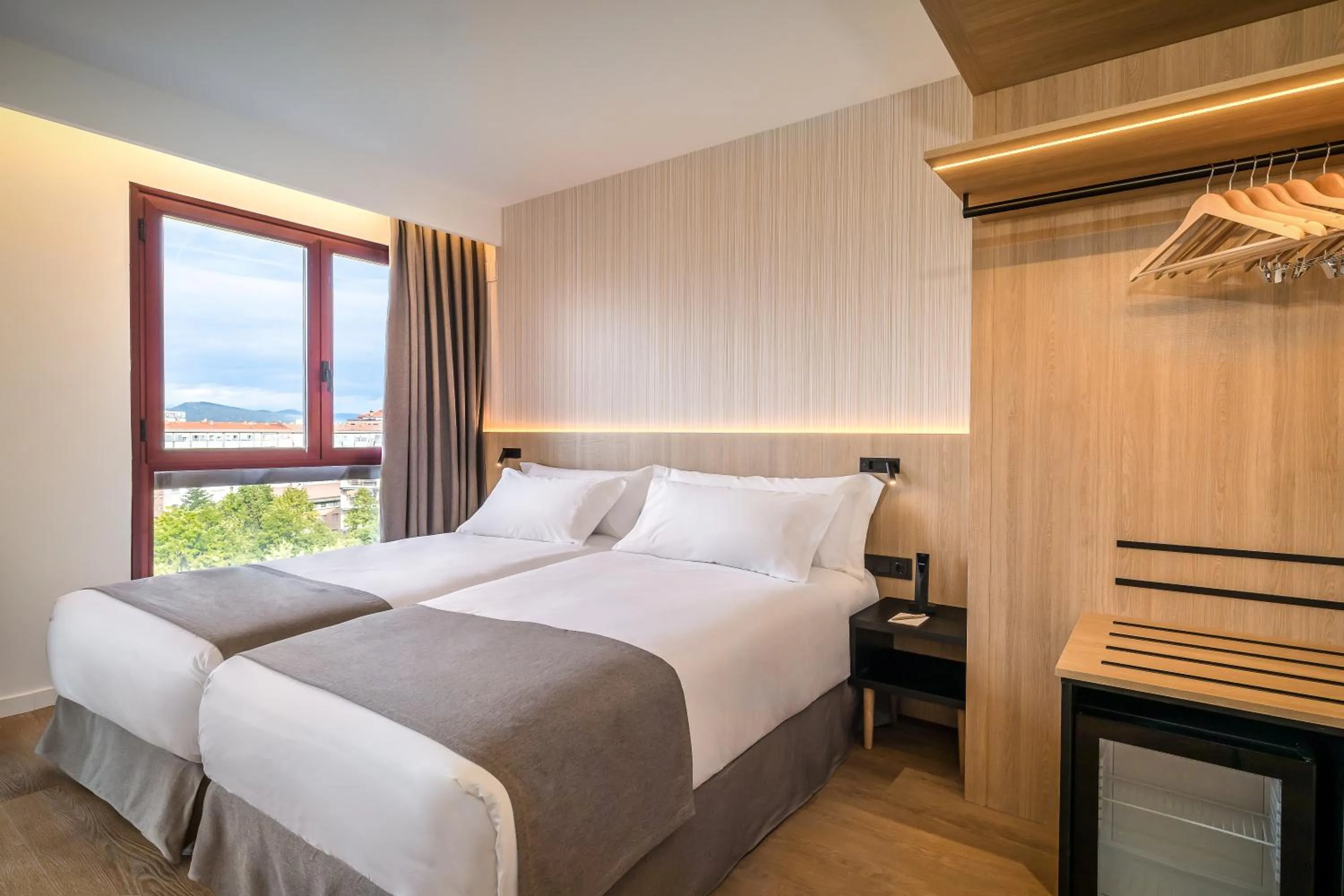 Photo of the whole room, Bed in Occidental Pamplona