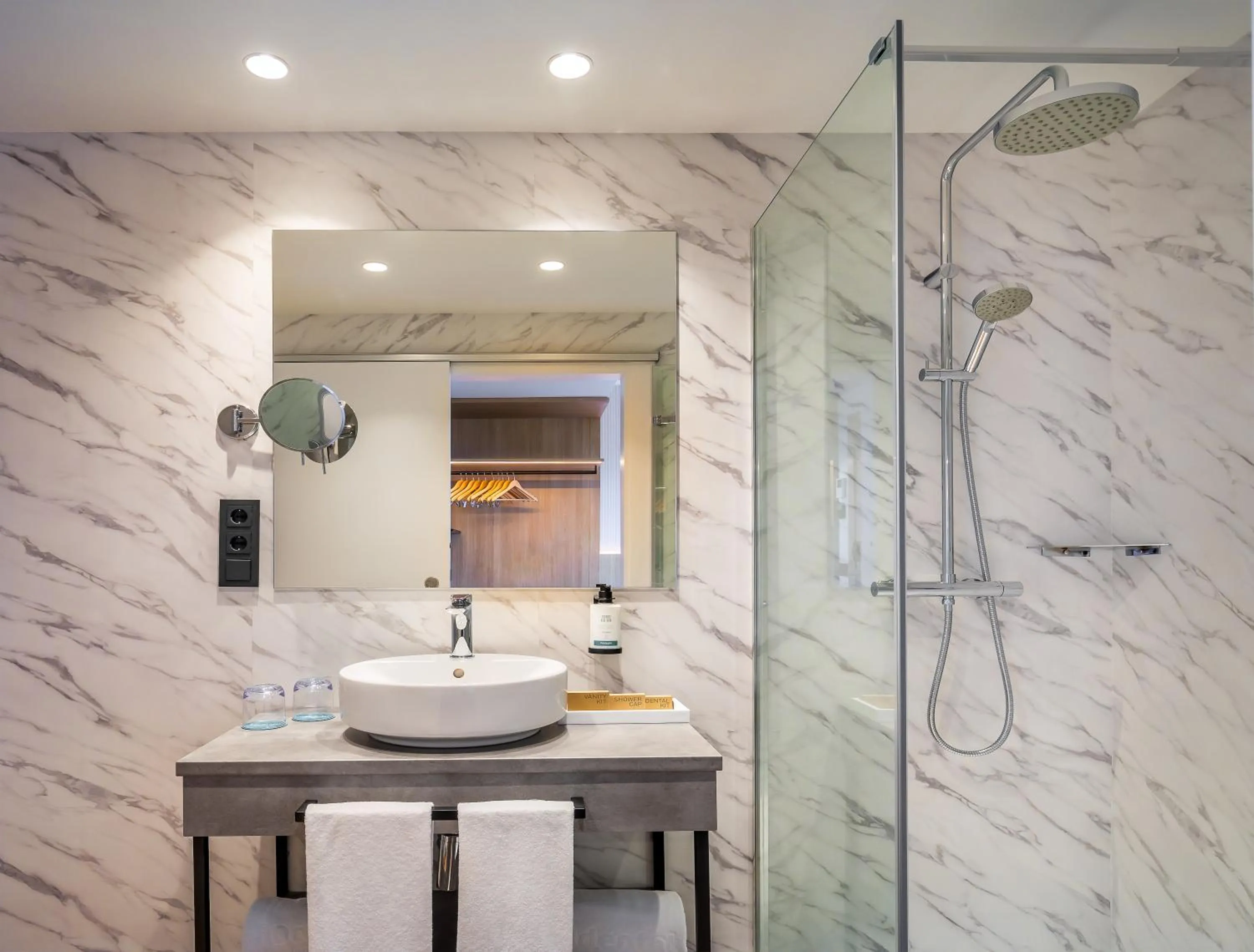 Bathroom in Occidental Pamplona