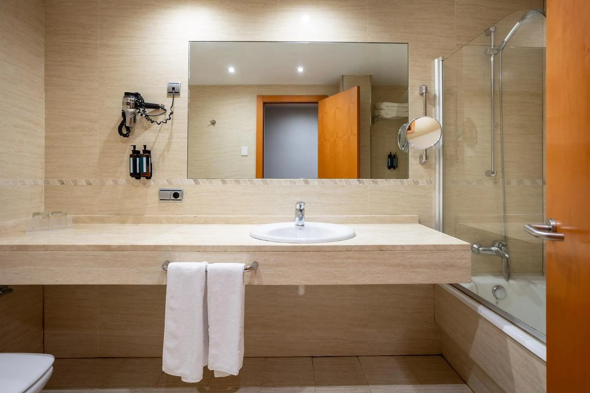 Bathroom in Eurostars Atlántida