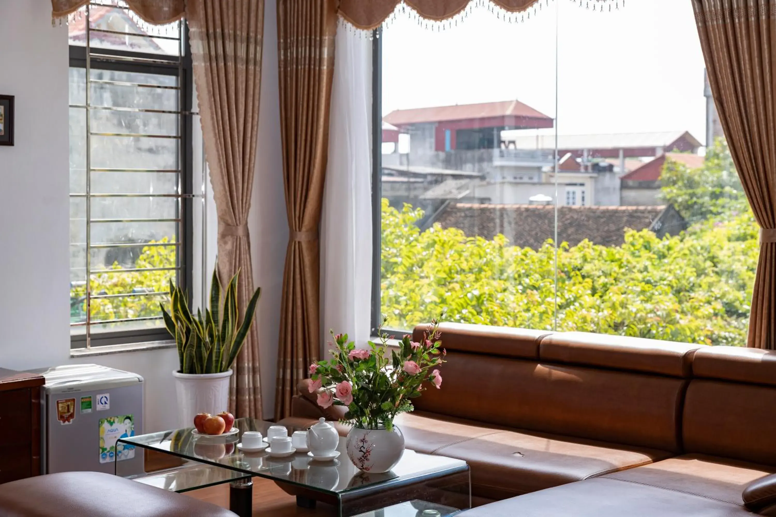 Queen Room with Spa Bath in Airport Transit Hotel Queen Room with Spa Bath in Airport Transit Hotel