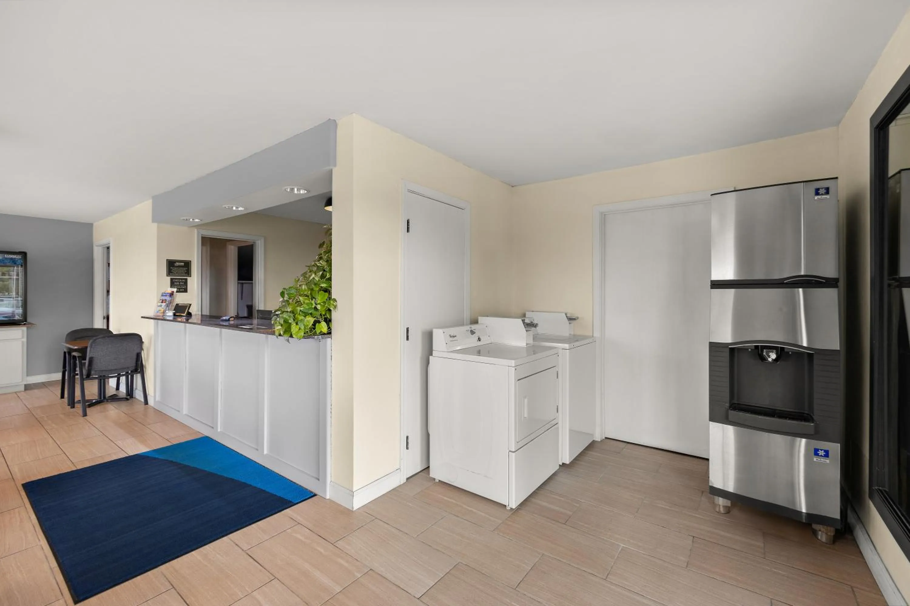 laundry in Americas Best Value Inn-Celina