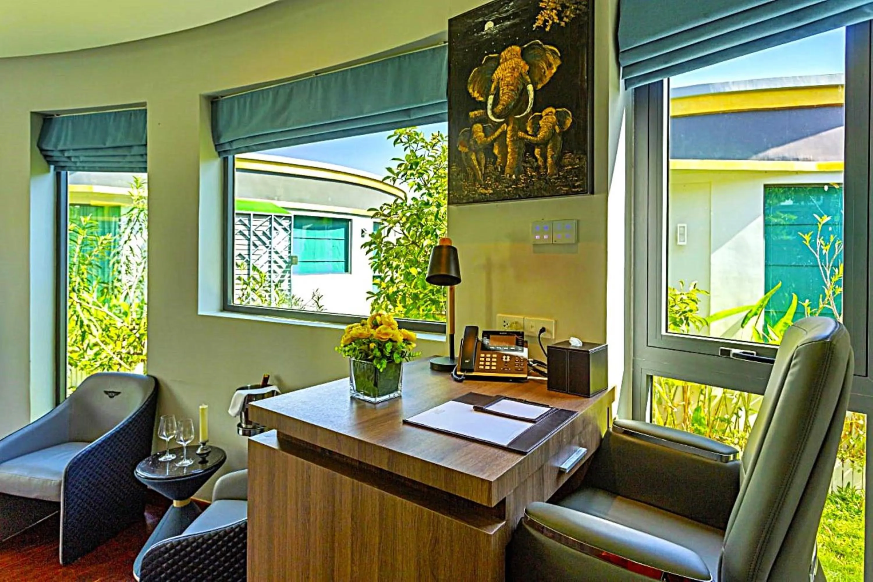 Business facilities in Castle Bayview Resort & Spa