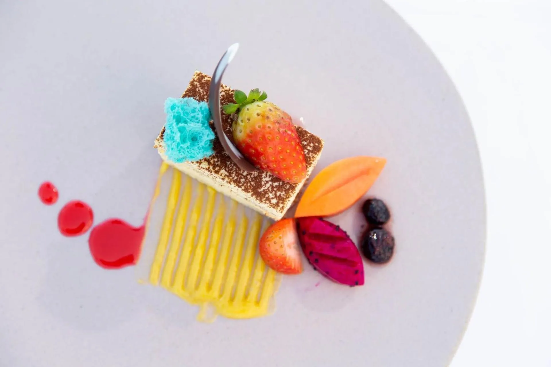 Food and drinks in Castle Bayview Resort & Spa