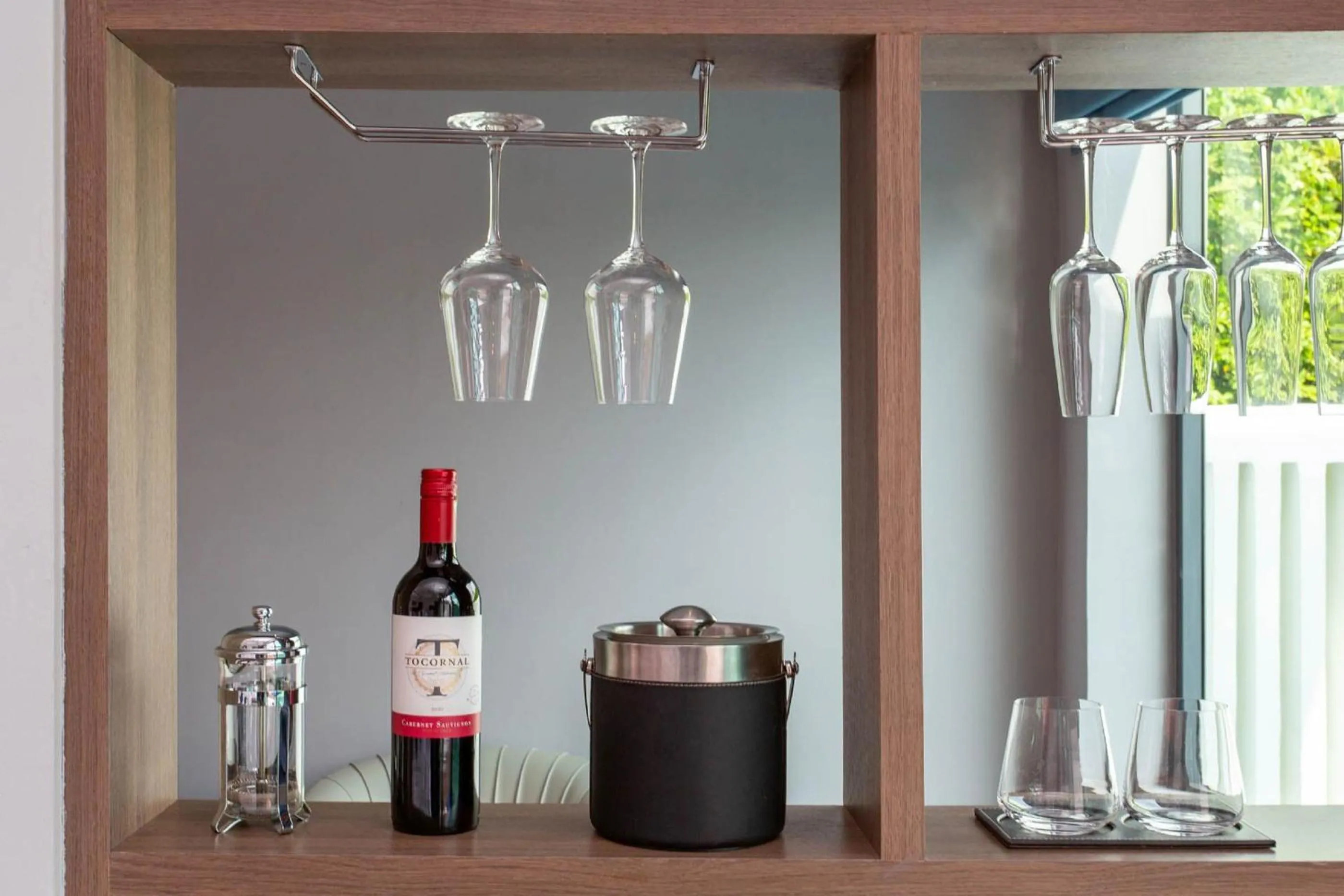 Coffee/tea facilities in Castle Bayview Resort & Spa