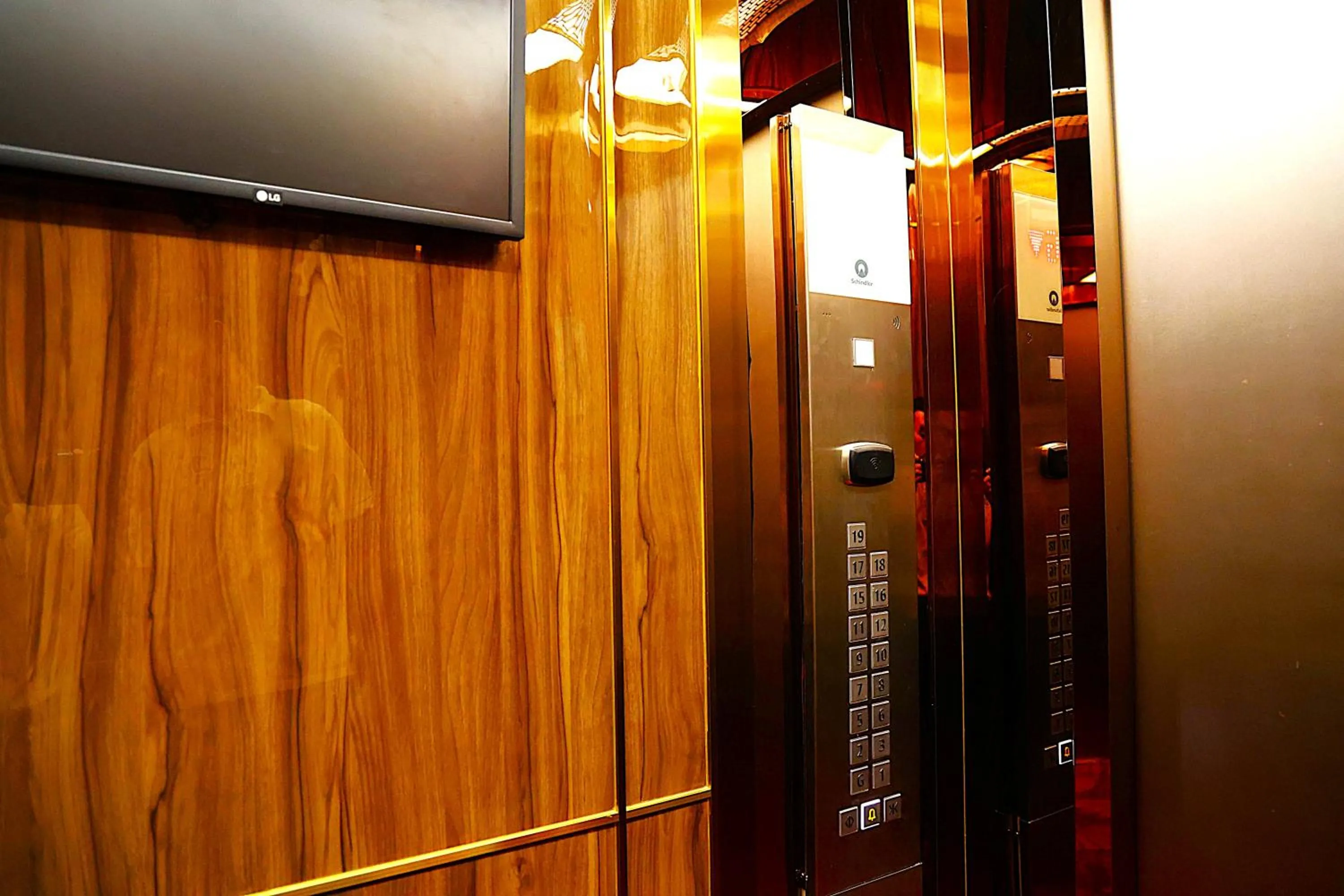 elevator in Castle Bayview Resort & Spa