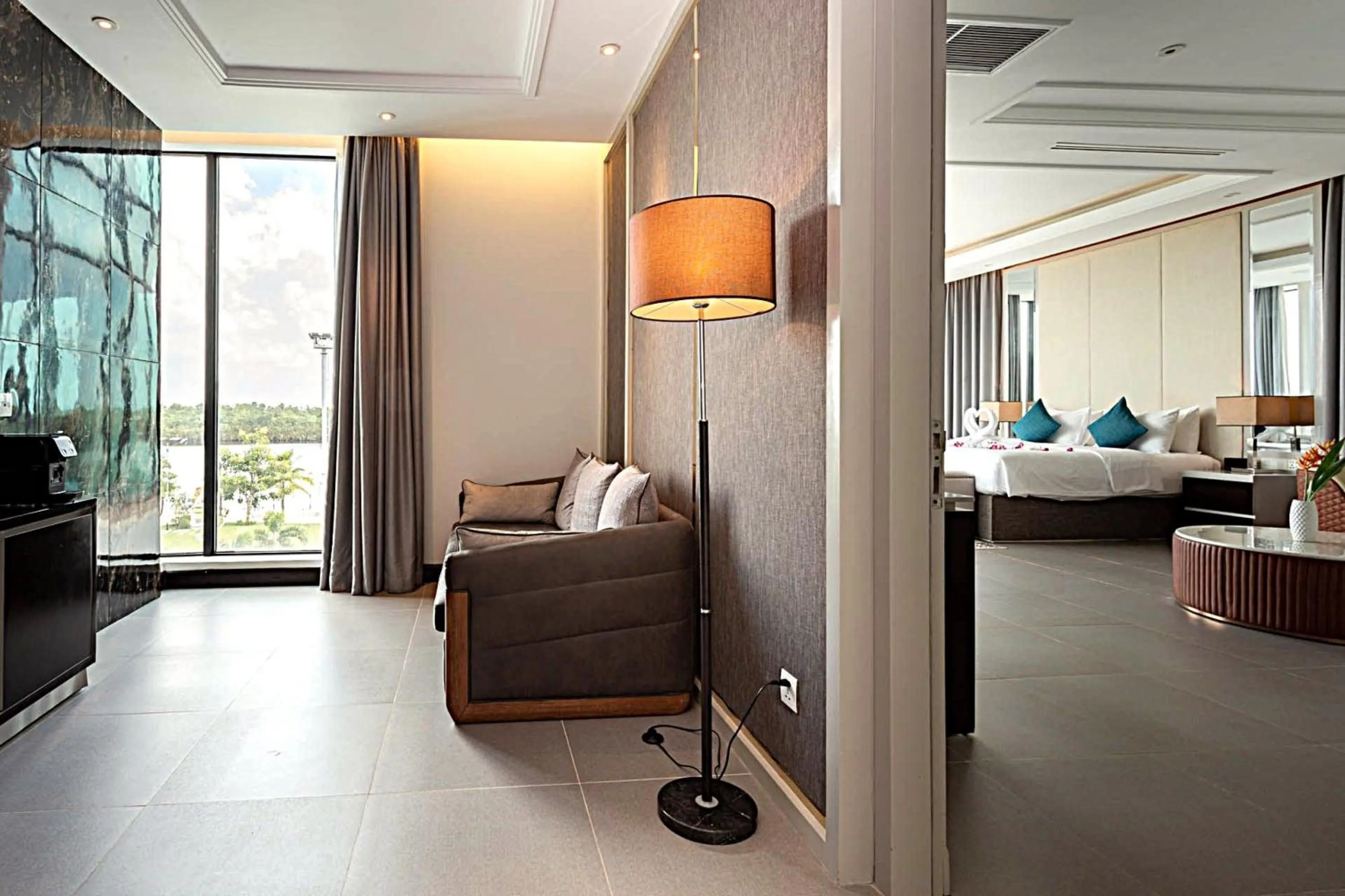 Living room, Bed in Castle Bayview Resort & Spa