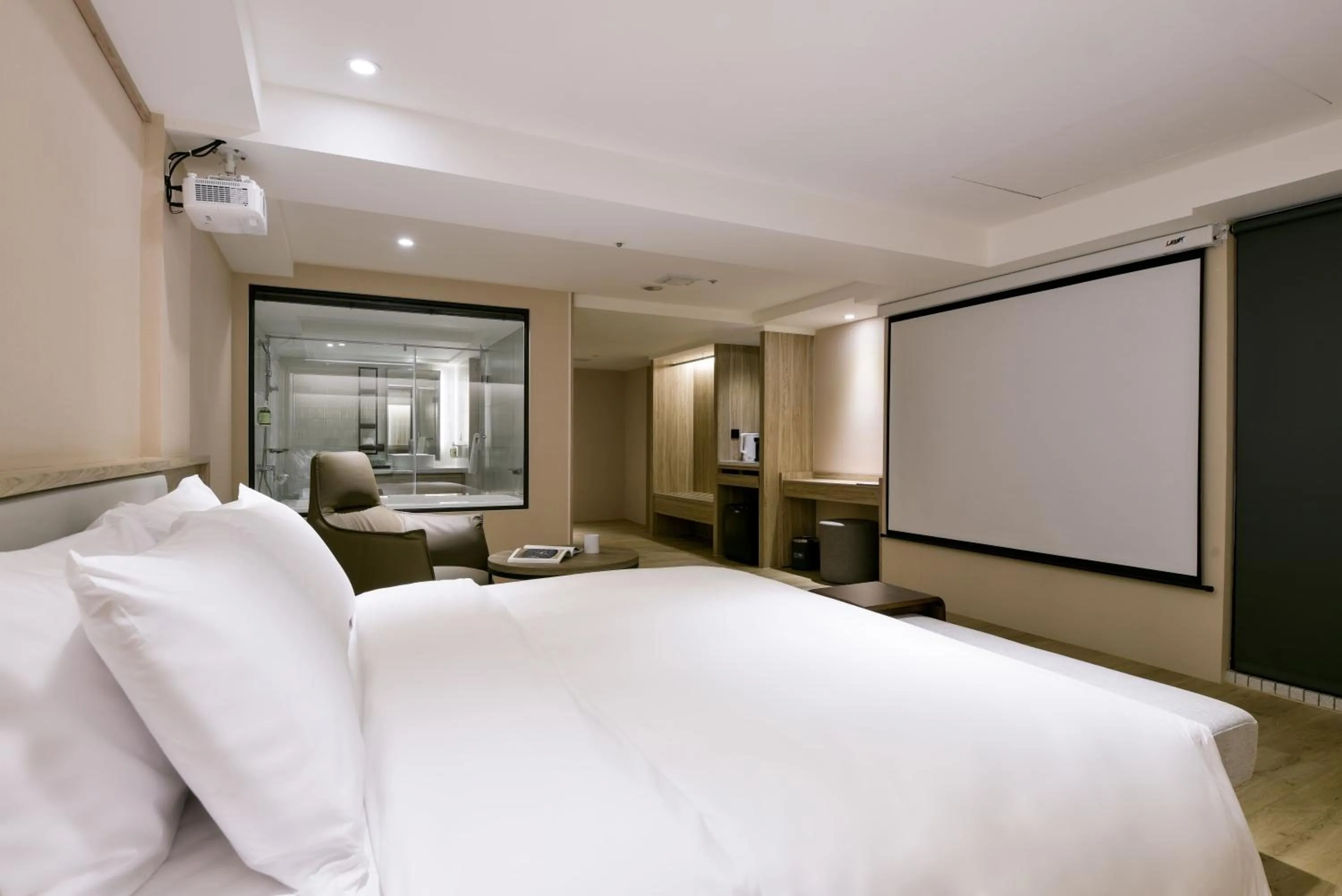 Bed in Spring Rhapsody Hotel