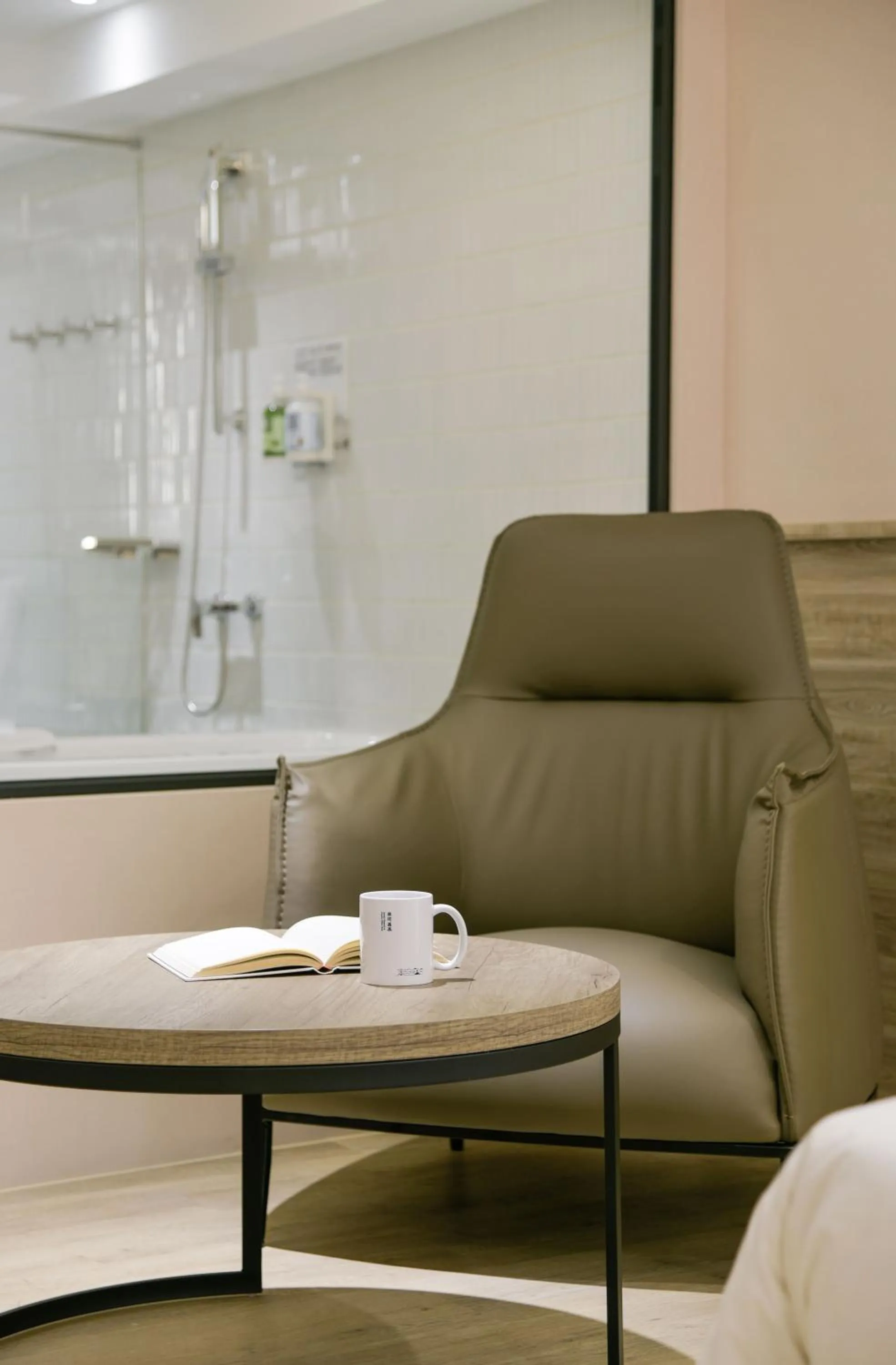 Spring Rhapsody Hotel