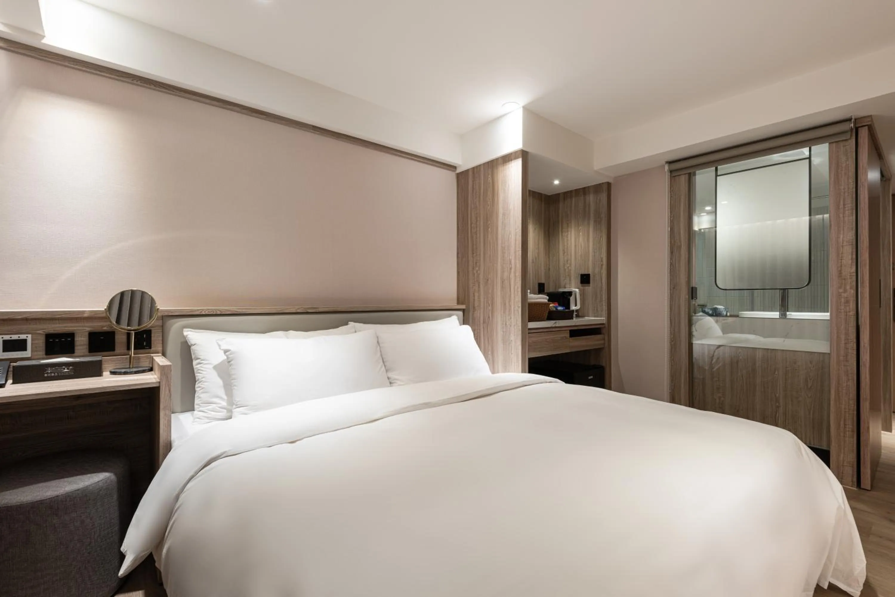 Bed in Spring Rhapsody Hotel