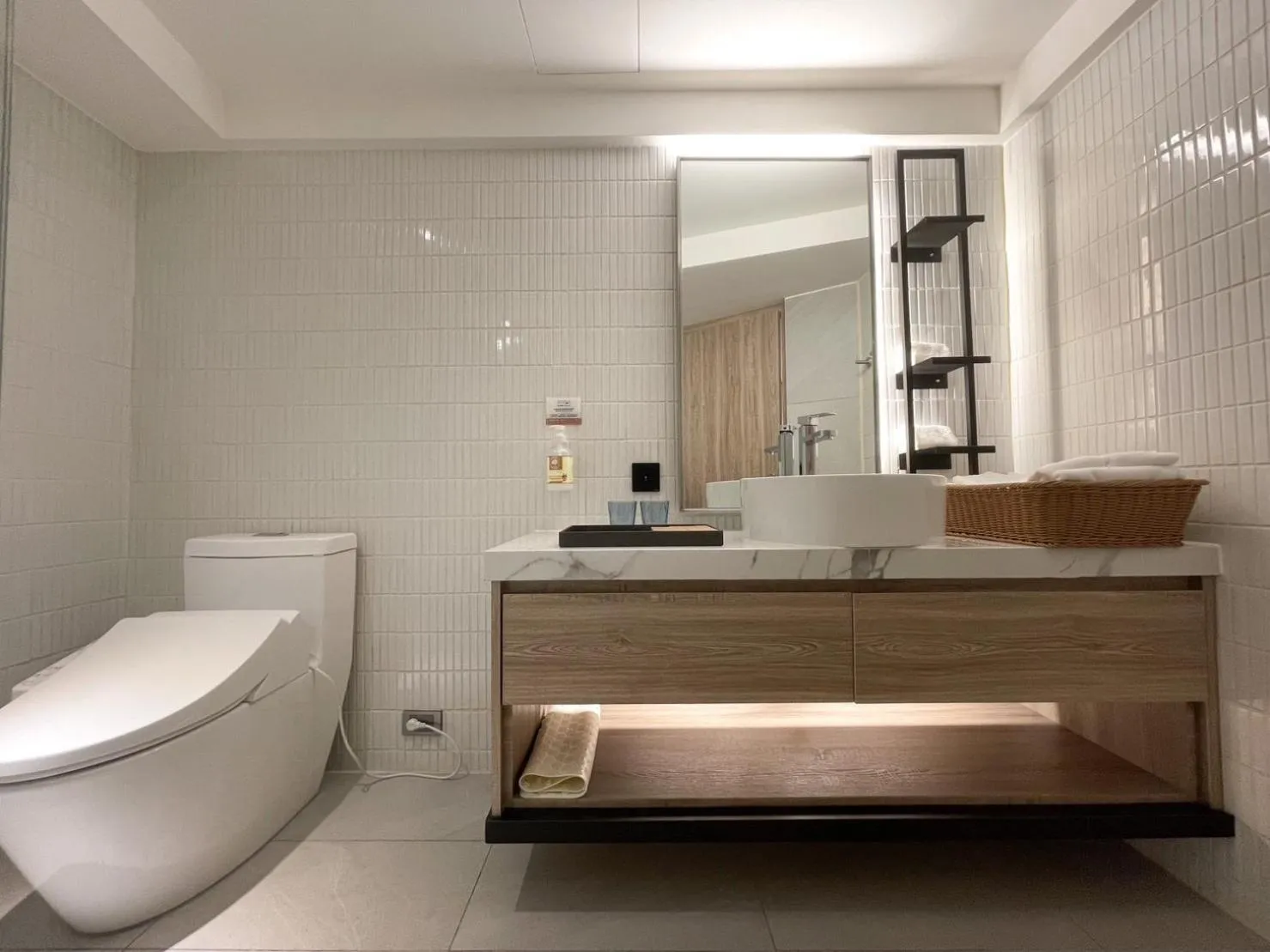 Spring Rhapsody Hotel