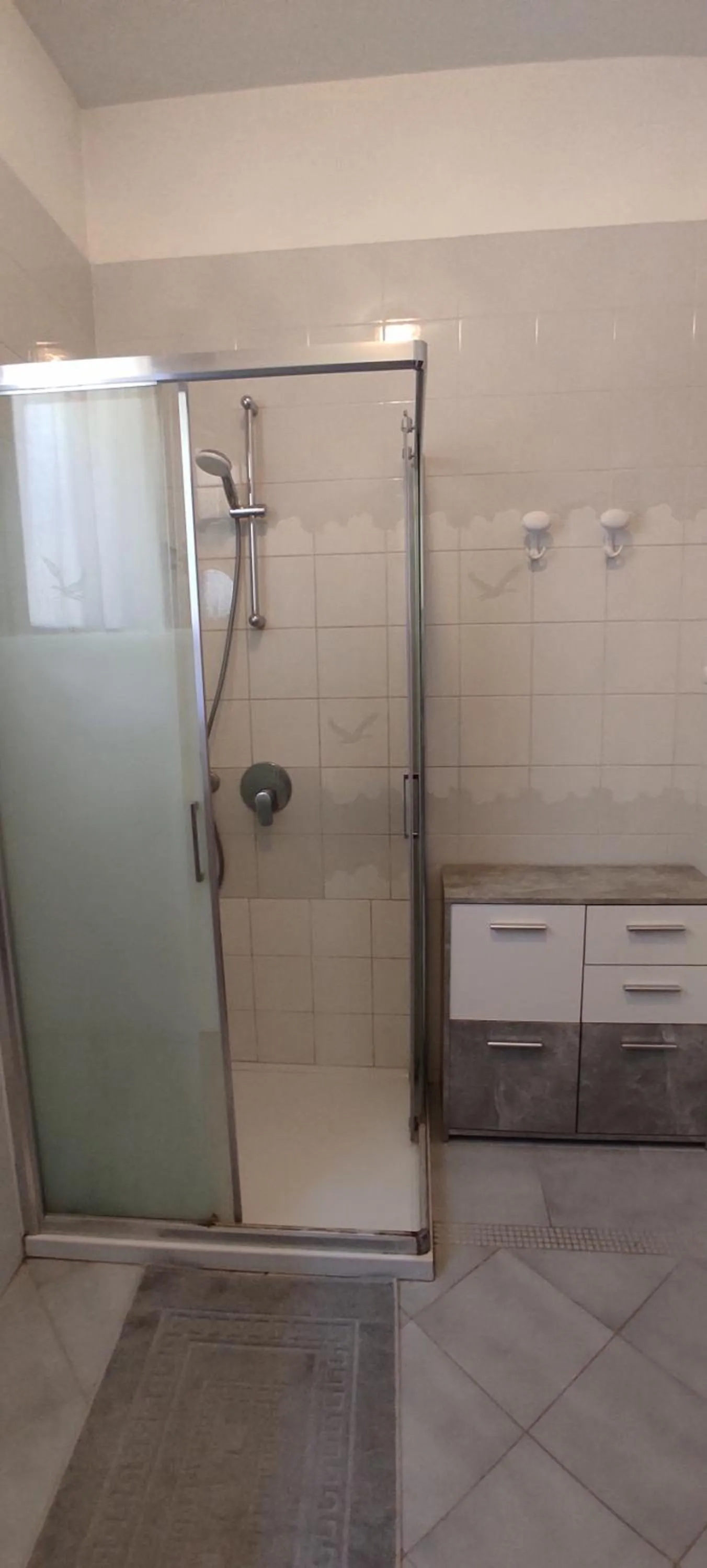 Shower in Bed & Breakfast Gemma