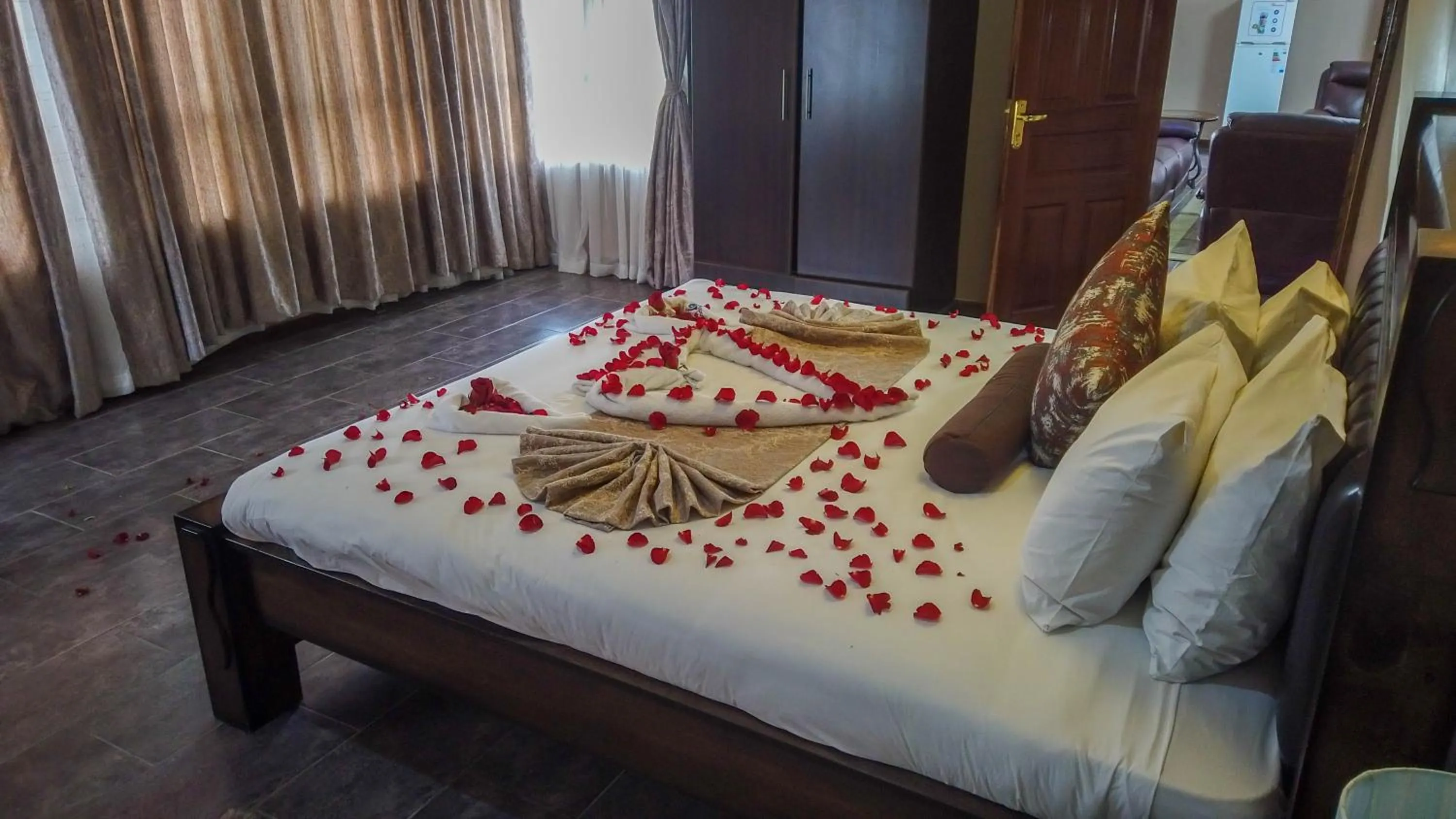 Bed in 67 Airport Hotel Nairobi