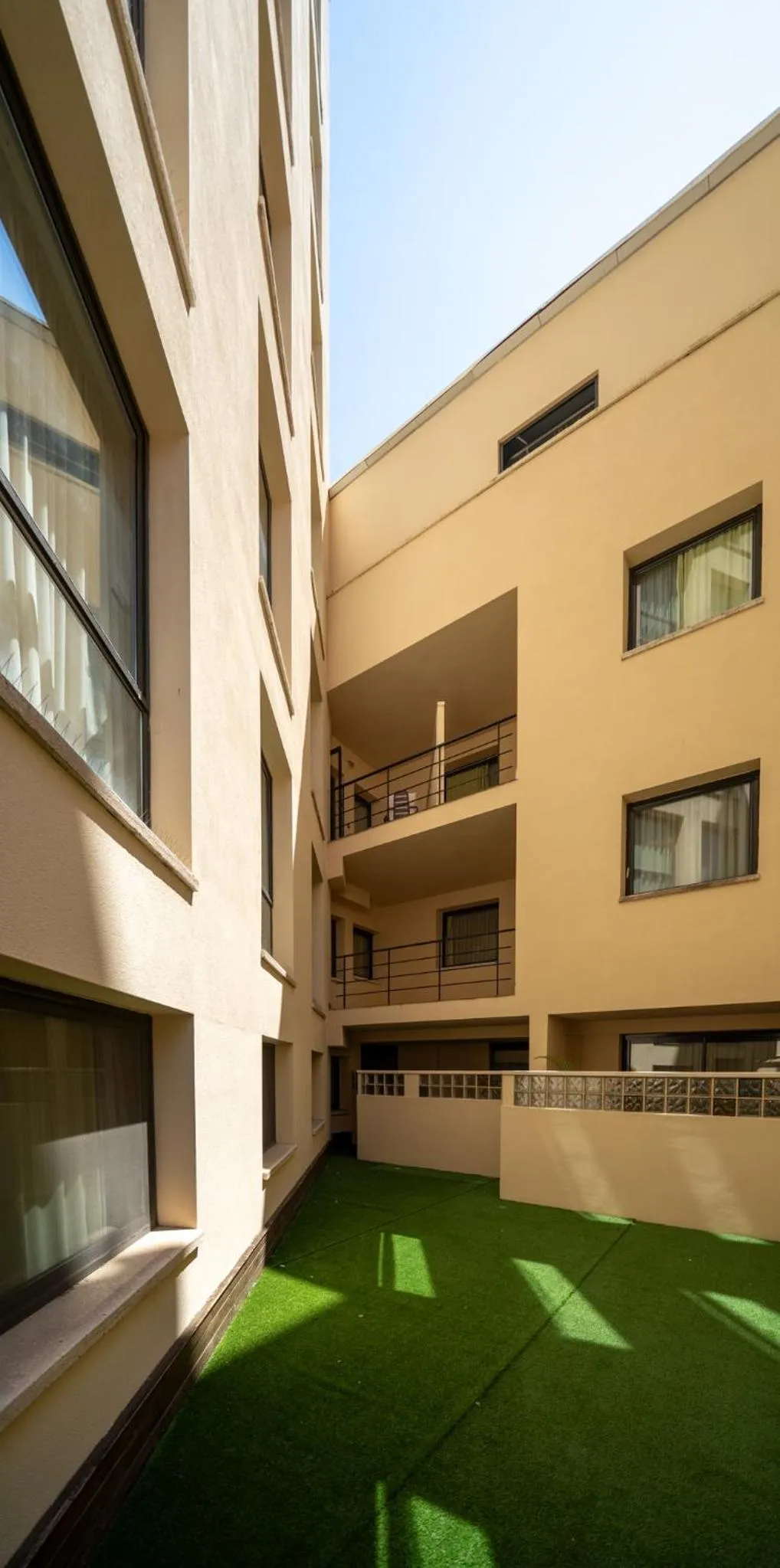 Inner courtyard view in Hotel Concordia Barcelona