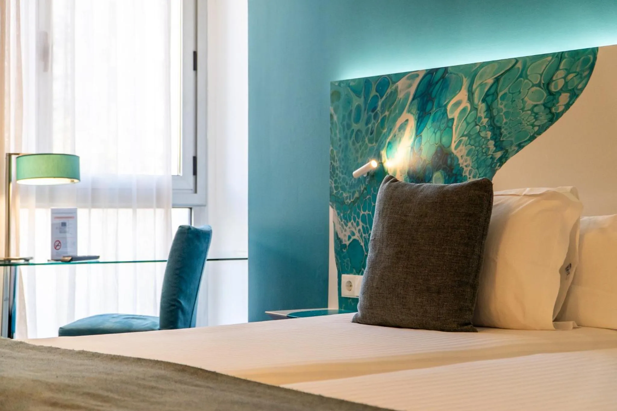 Bed in Hotel Concordia Barcelona