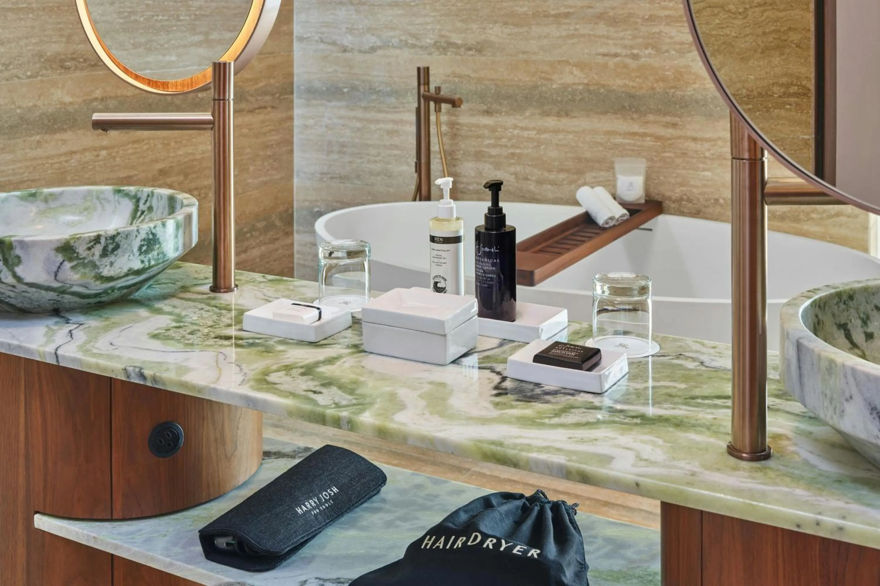 Bathroom in The St. Regis Kanai Resort, Riviera Maya