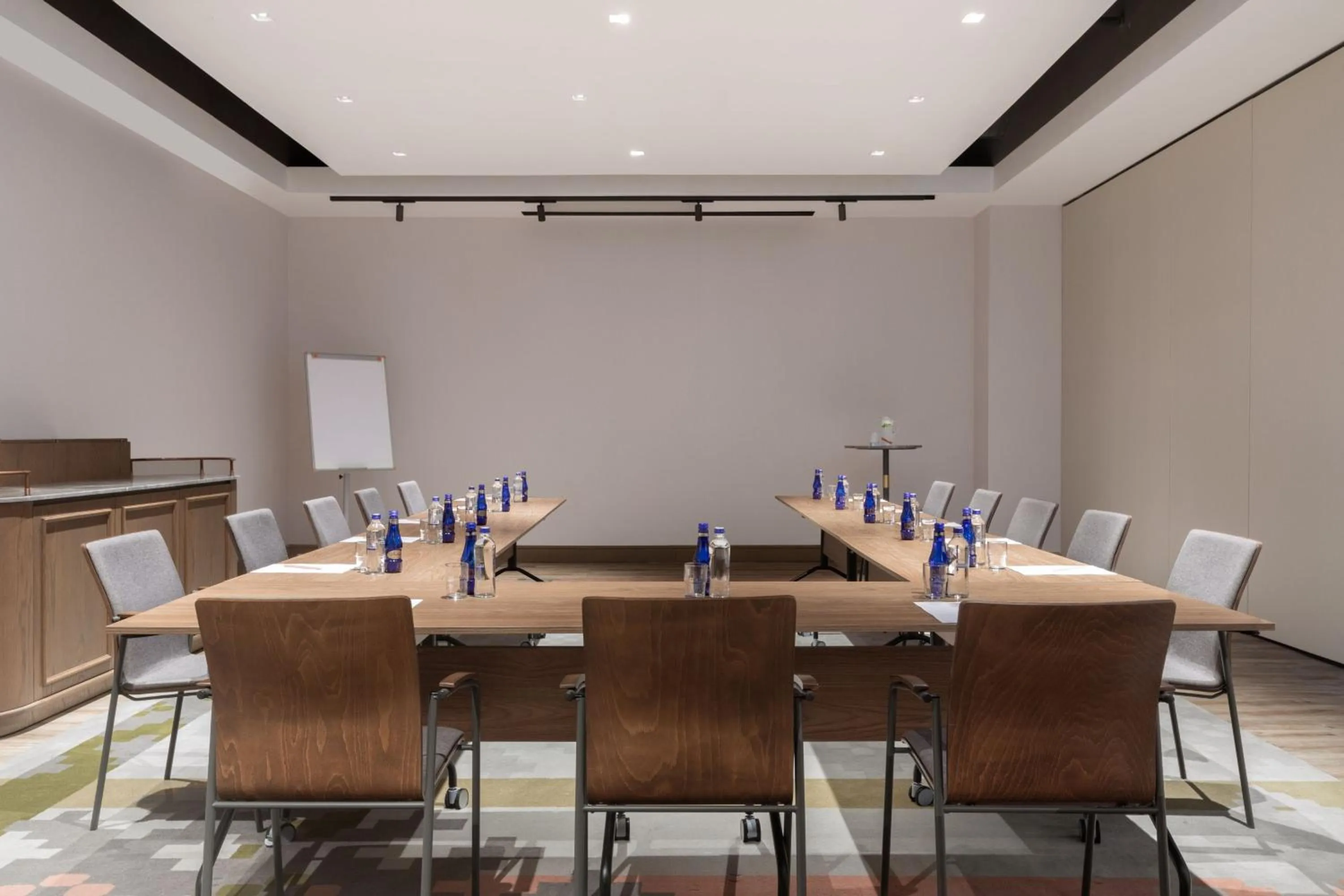 Meeting/conference room in Burdock Hotel Istanbul, Autograph Collection